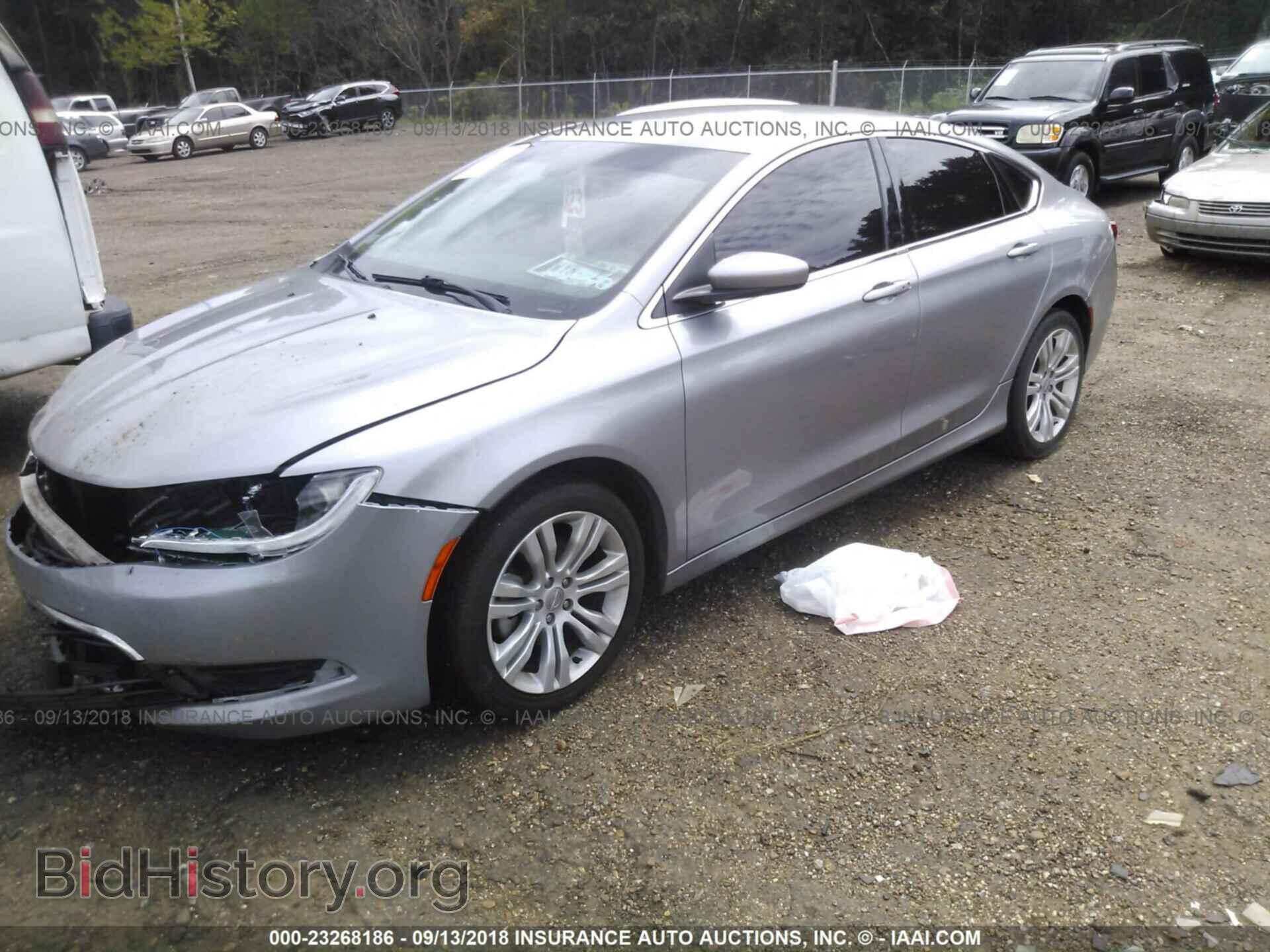 2015 Chrysler 200 - VIN: 1C3CCCAB0FN587807 - Photo 2
