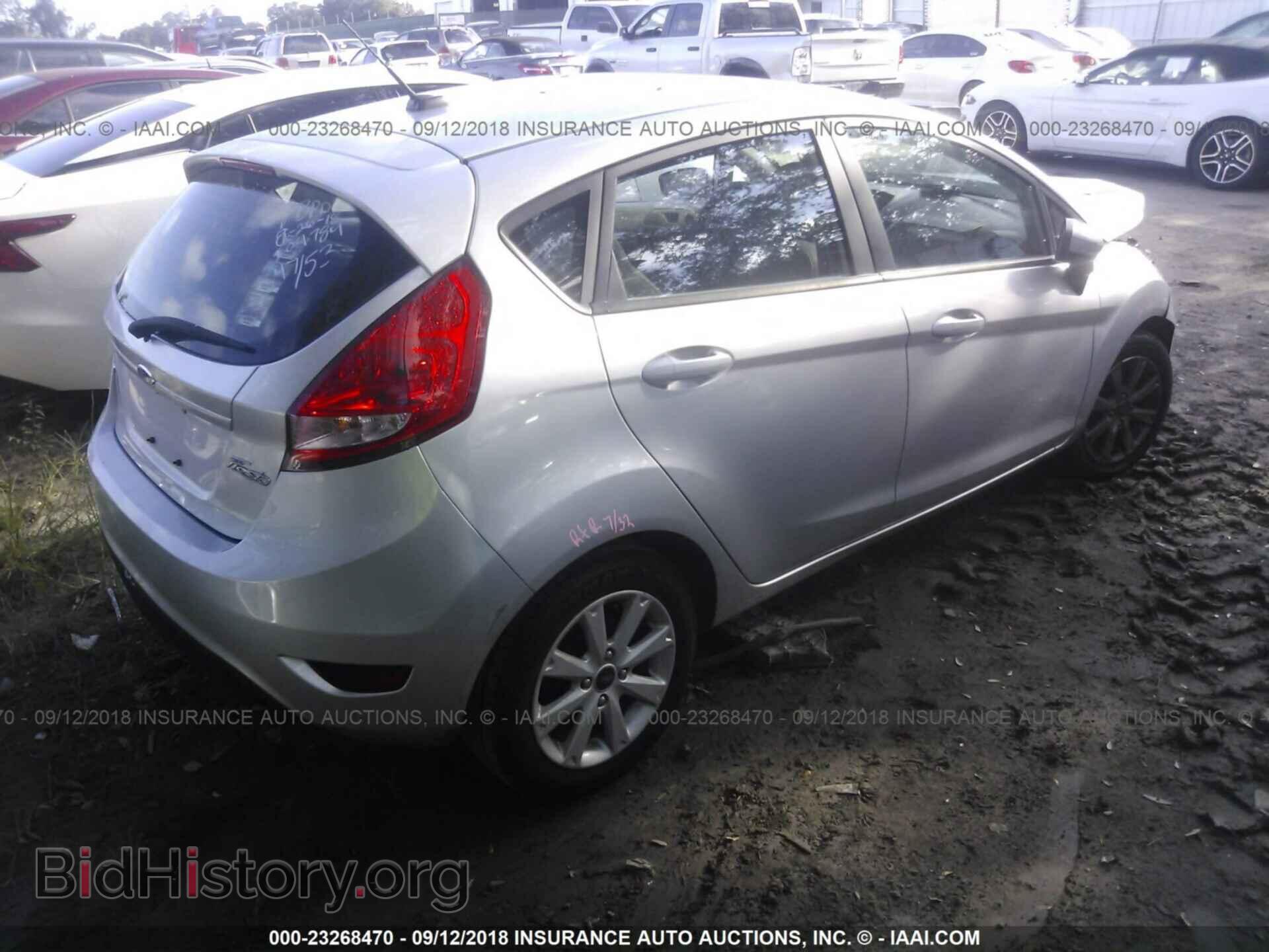 2011 Ford Fiesta - VIN: 3FADP4EJ9BM178145 - Фото 4