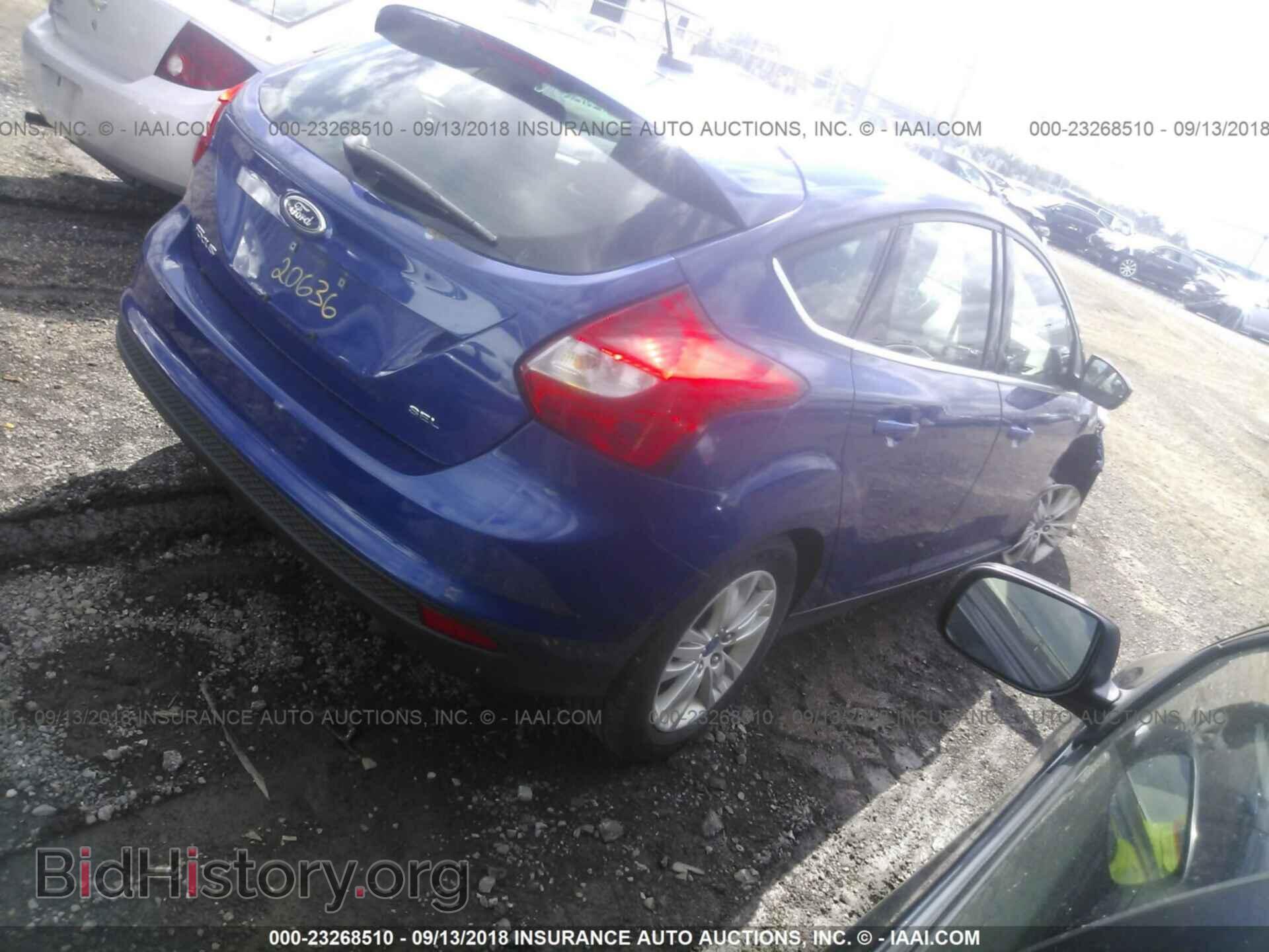 2012 Ford Focus - VIN: 1FAHP3M22CL242275 - Photo 4