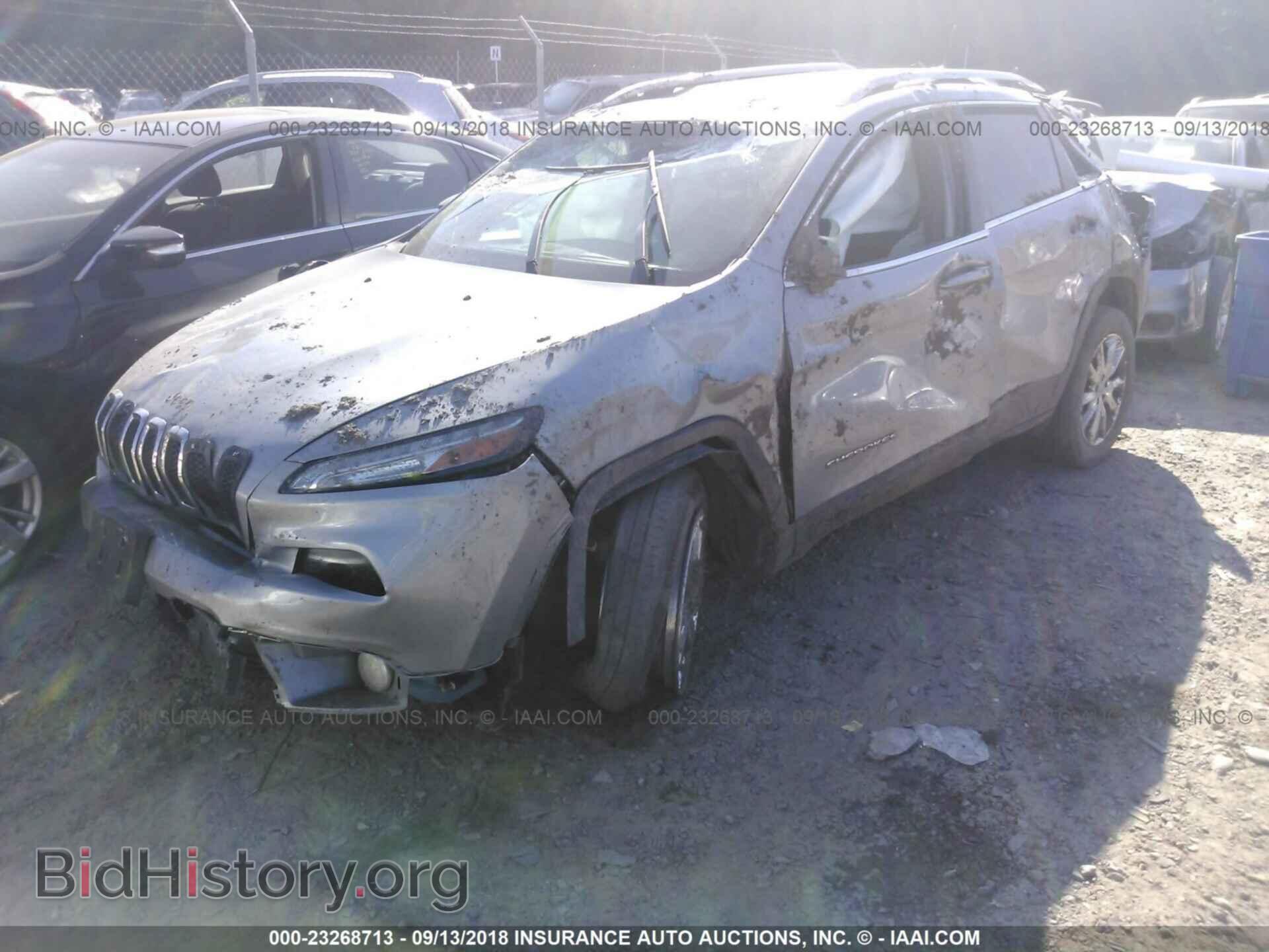 2017 Jeep Cherokee - VIN: 1C4PJMDB2HW520109 - Фото 2