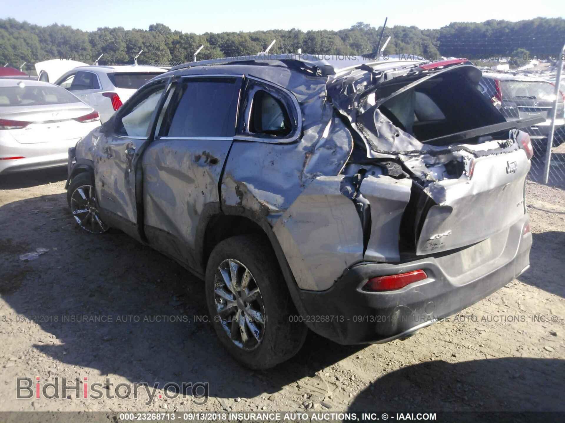 2017 Jeep Cherokee - VIN: 1C4PJMDB2HW520109 - Фото 3