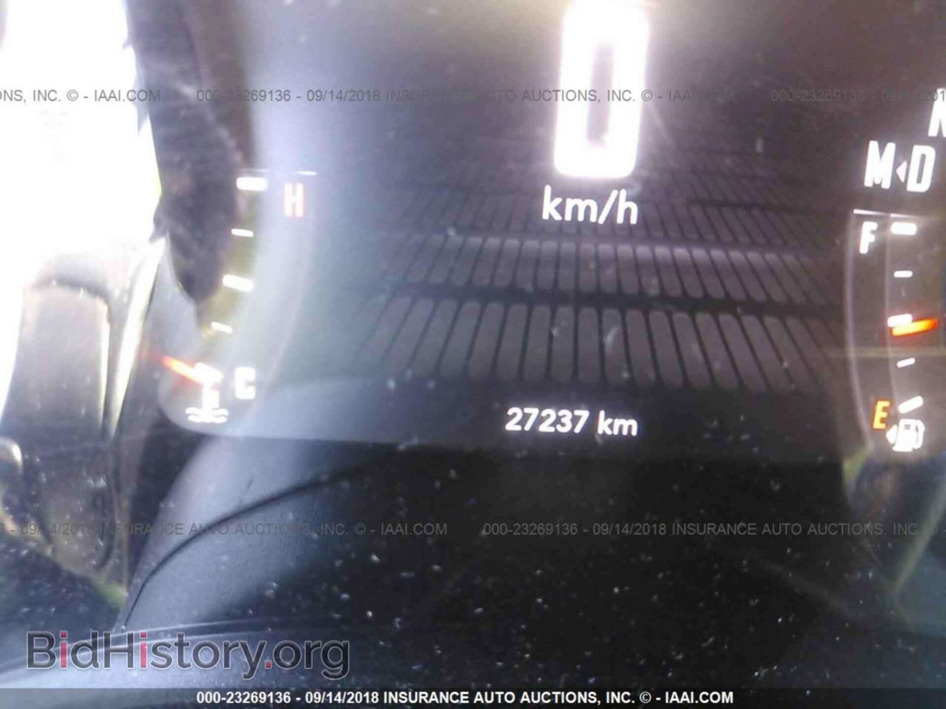 2018 Dodge Challenger - VIN: 2C3CDZBT2JH195047 - Photo 7