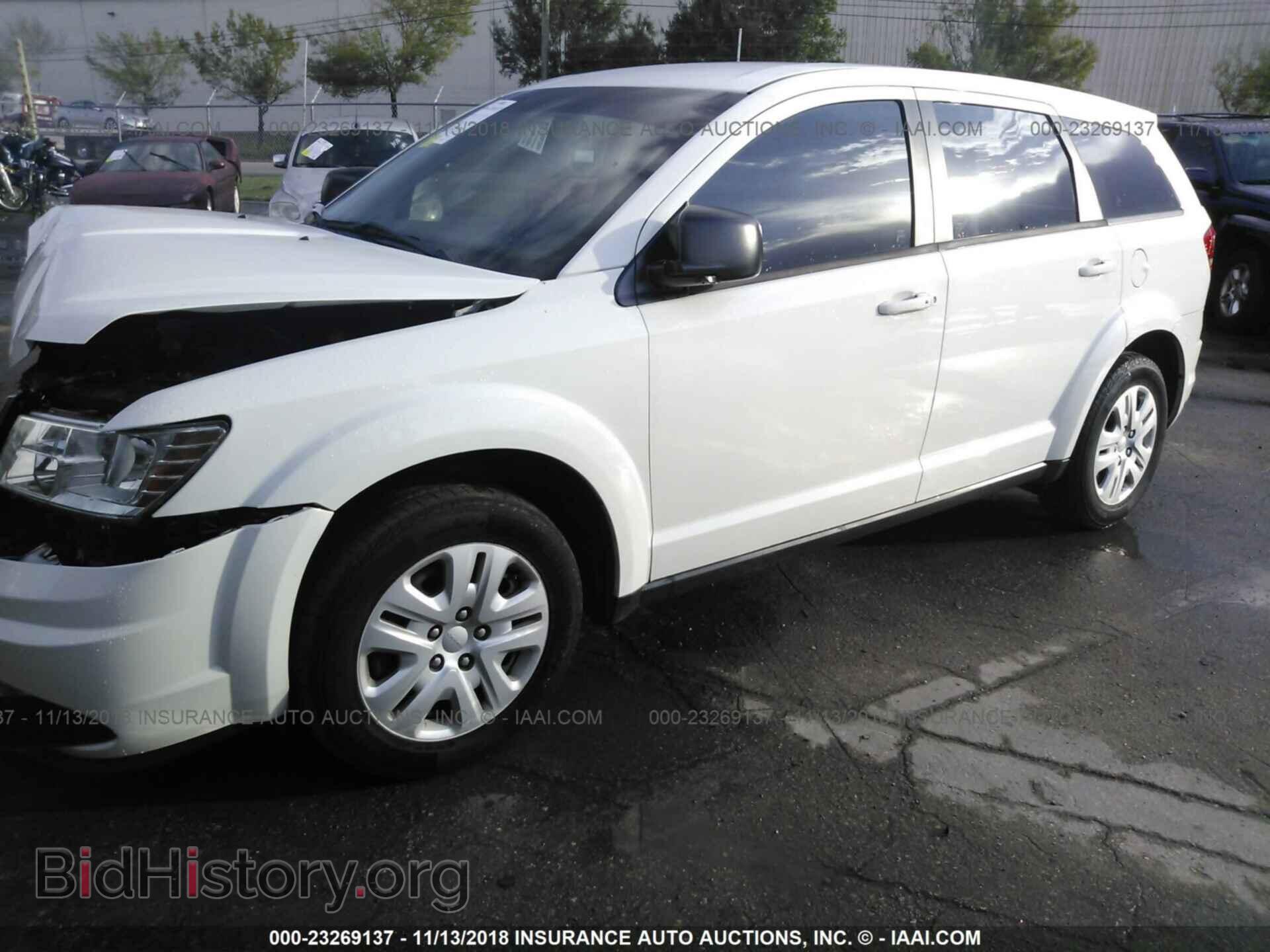 2015 Dodge Journey - VIN: 3C4PDCAB0FT587235 - Фото 2
