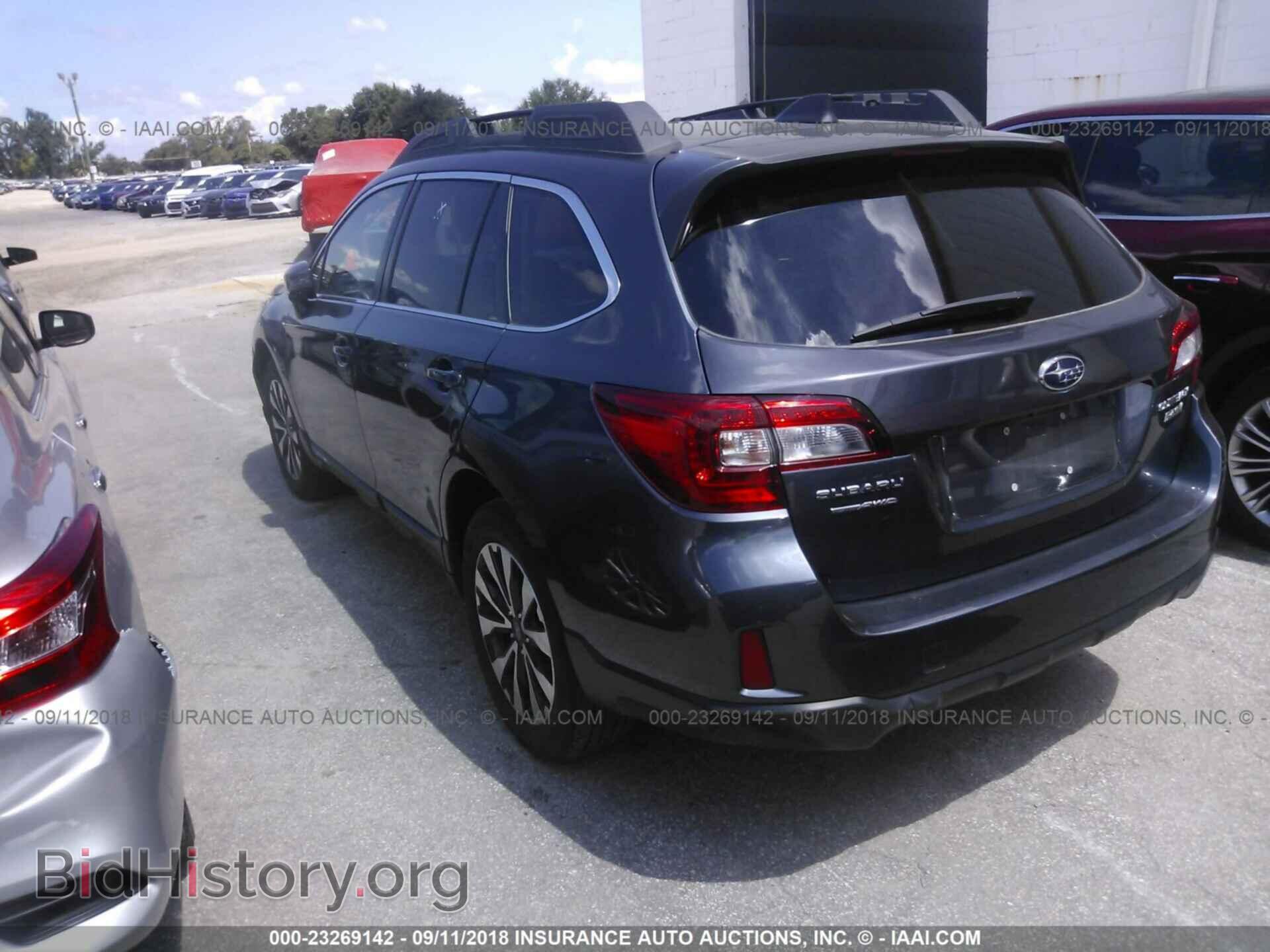 2017 Subaru Outback - VIN: 4S4BSAKC0H3403501 - Photo 3