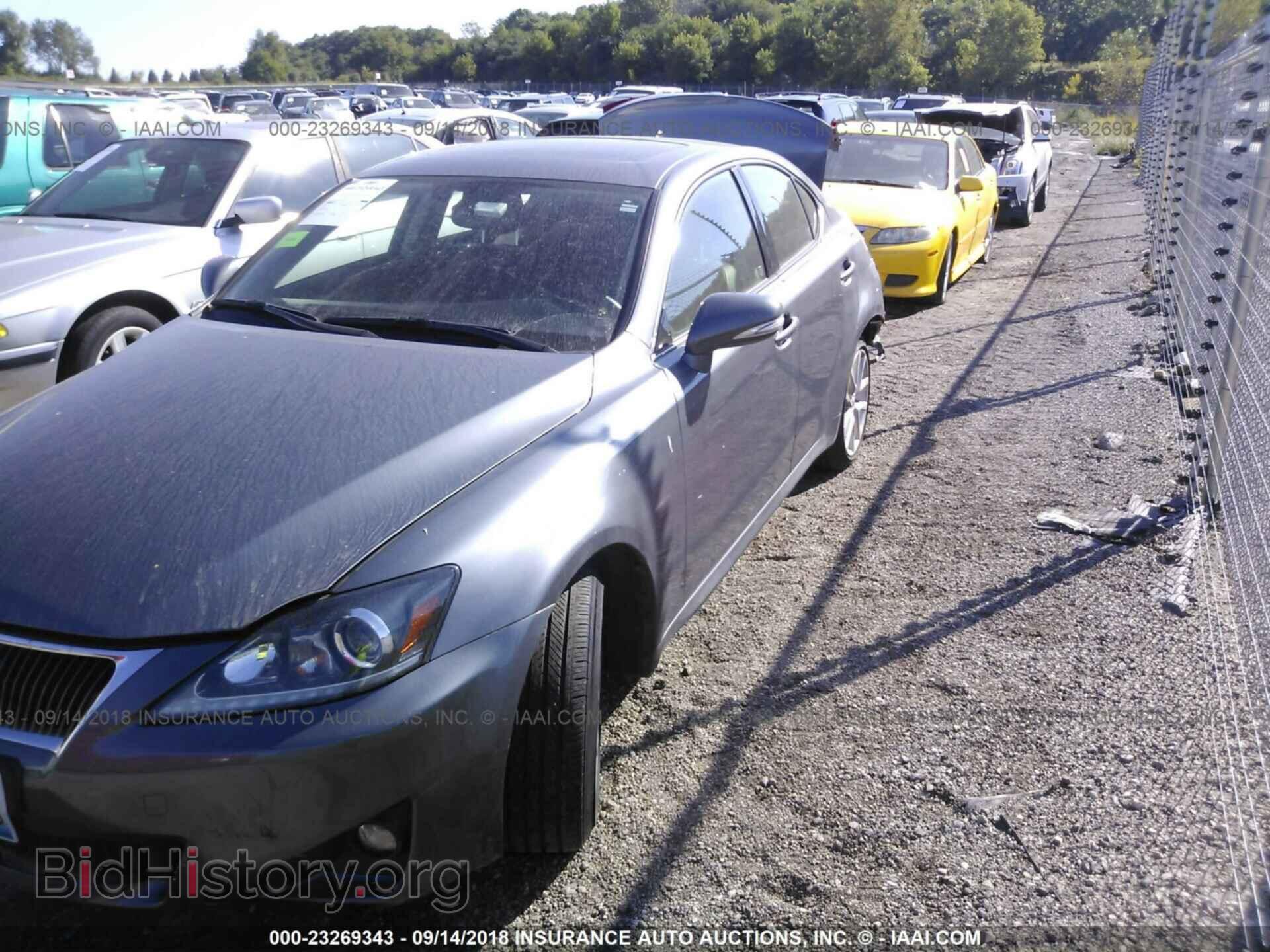 2012 Lexus Is - VIN: JTHCF5C29C5059768 - Фото 2