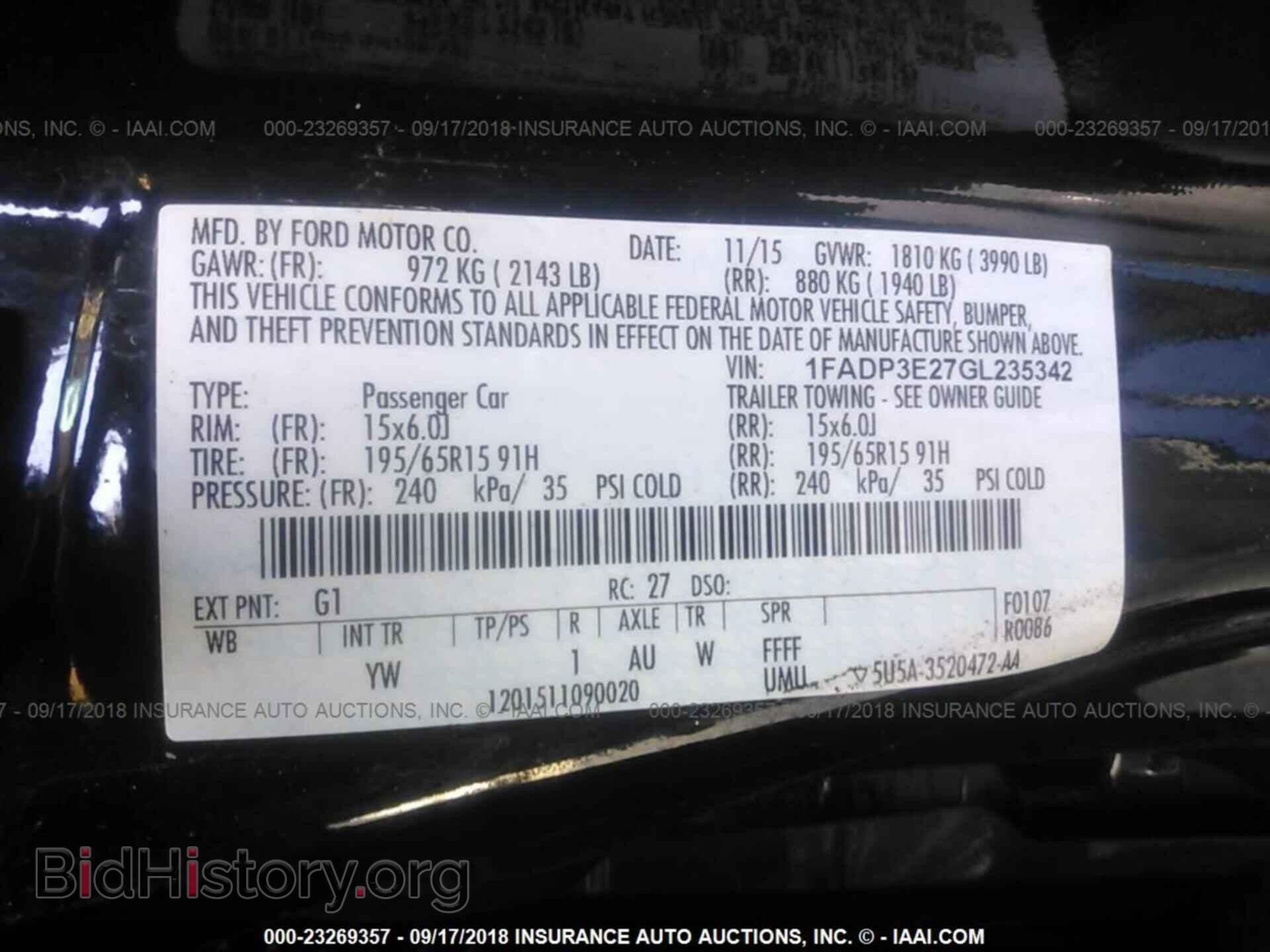 2016 Ford Focus - VIN: 1FADP3E27GL235342 - Photo 9