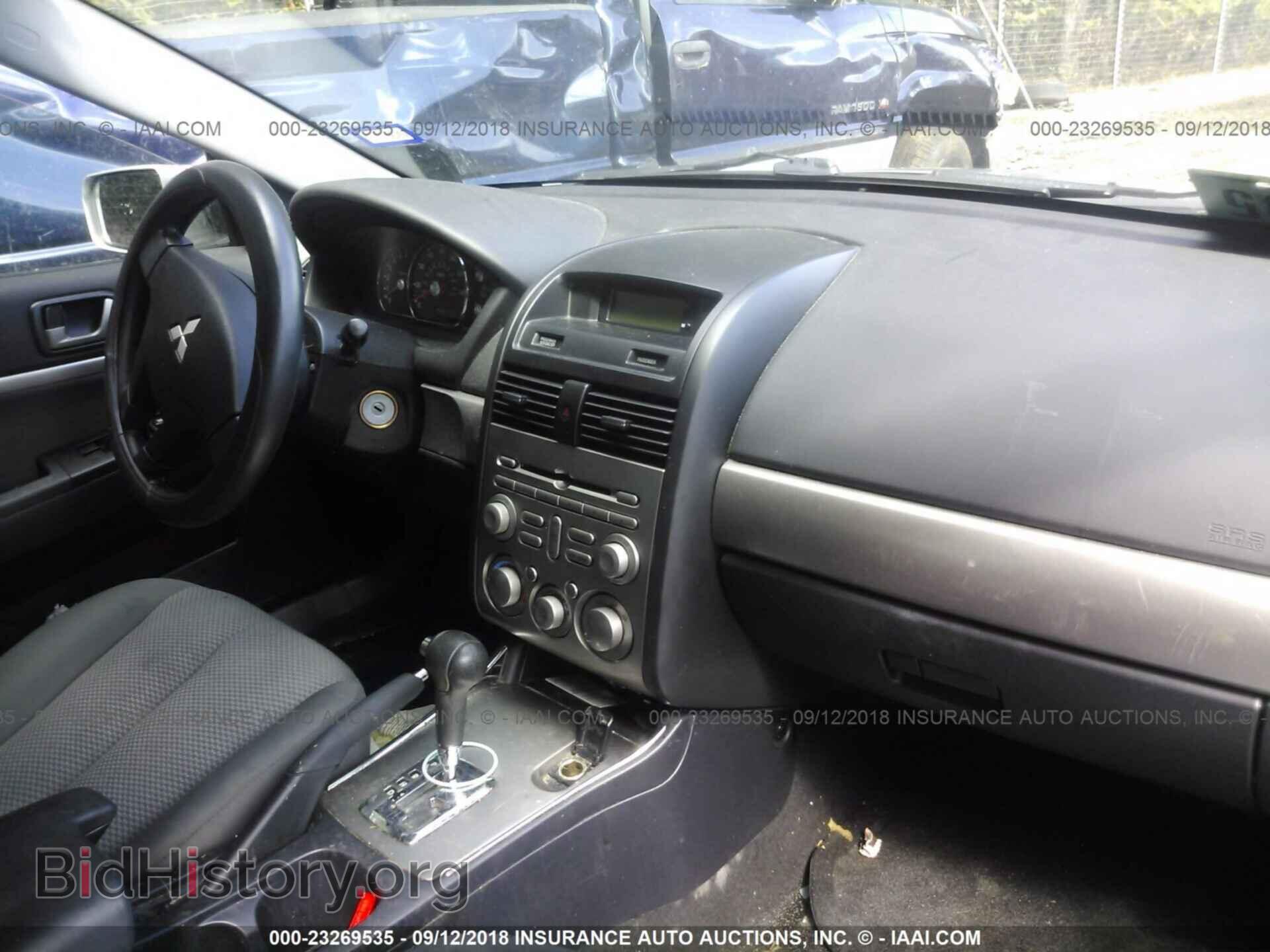 2011 Mitsubishi Galant - VIN: 4A32B2FF6BE018757 - Фото 5
