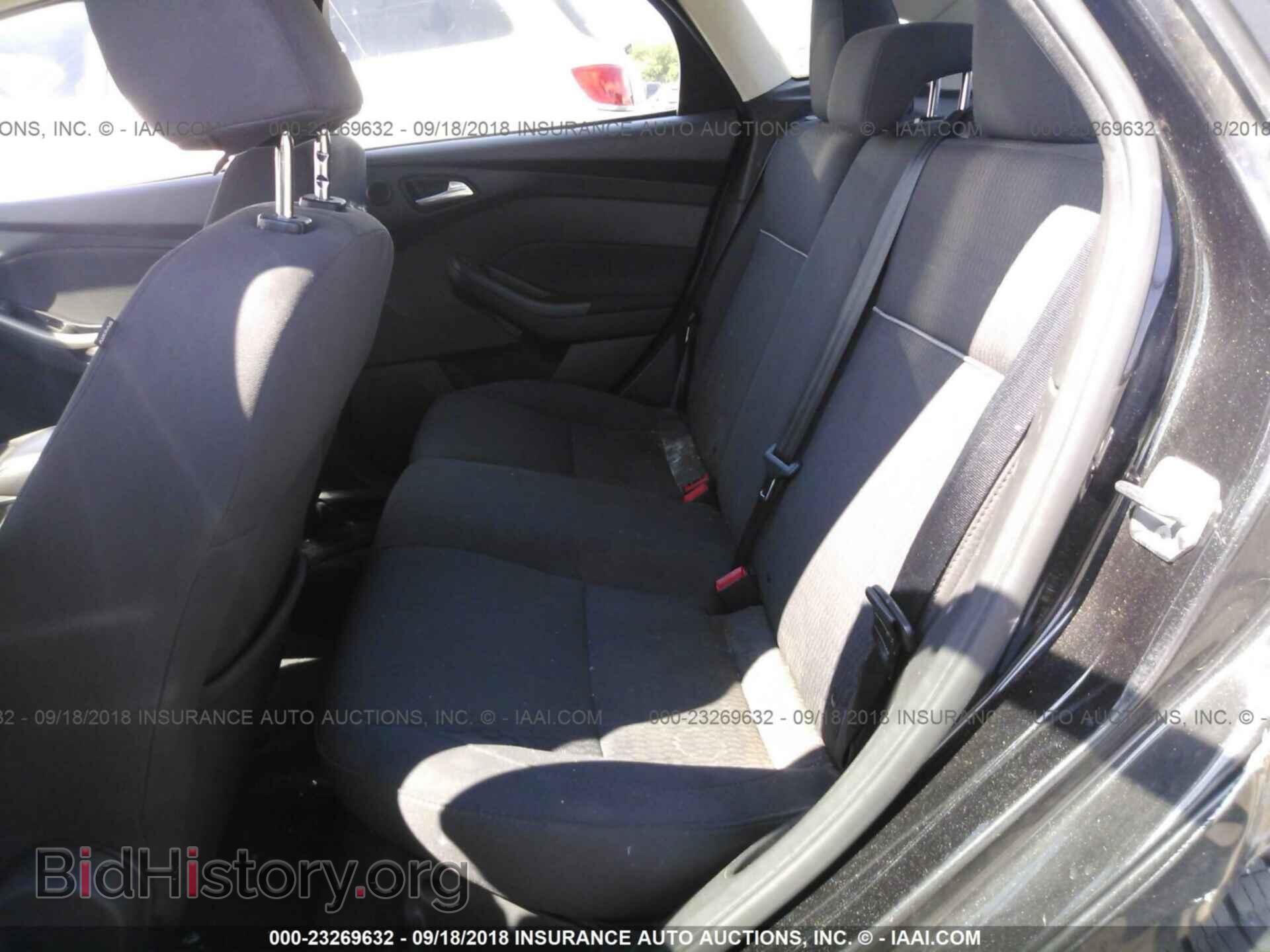 2012 Ford Focus - VIN: 1FAHP3M20CL402637 - Фото 8