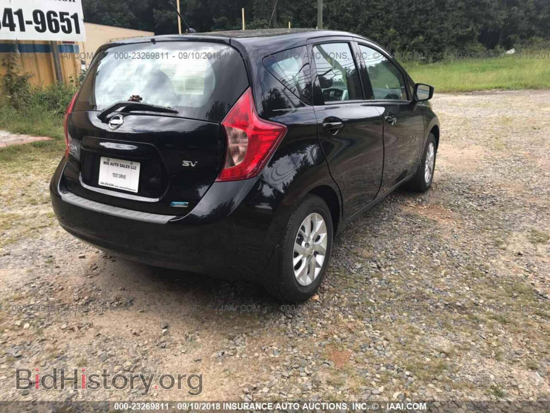 2015 Nissan Versa note - VIN: 3N1CE2CP4FL447013 - Photo 4