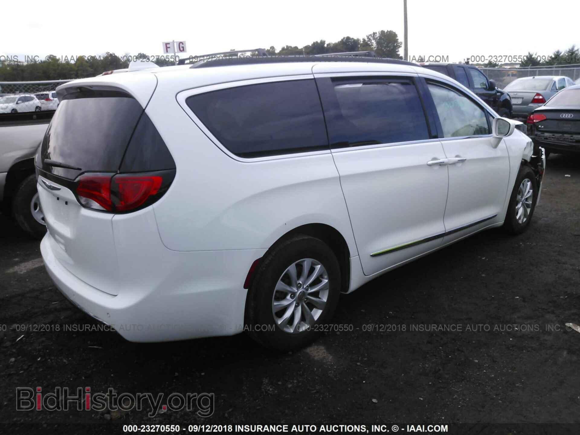 2017 CHRYSLER PACIFICA - VIN: 2C4RC1BG9HR711857 - Фото 4