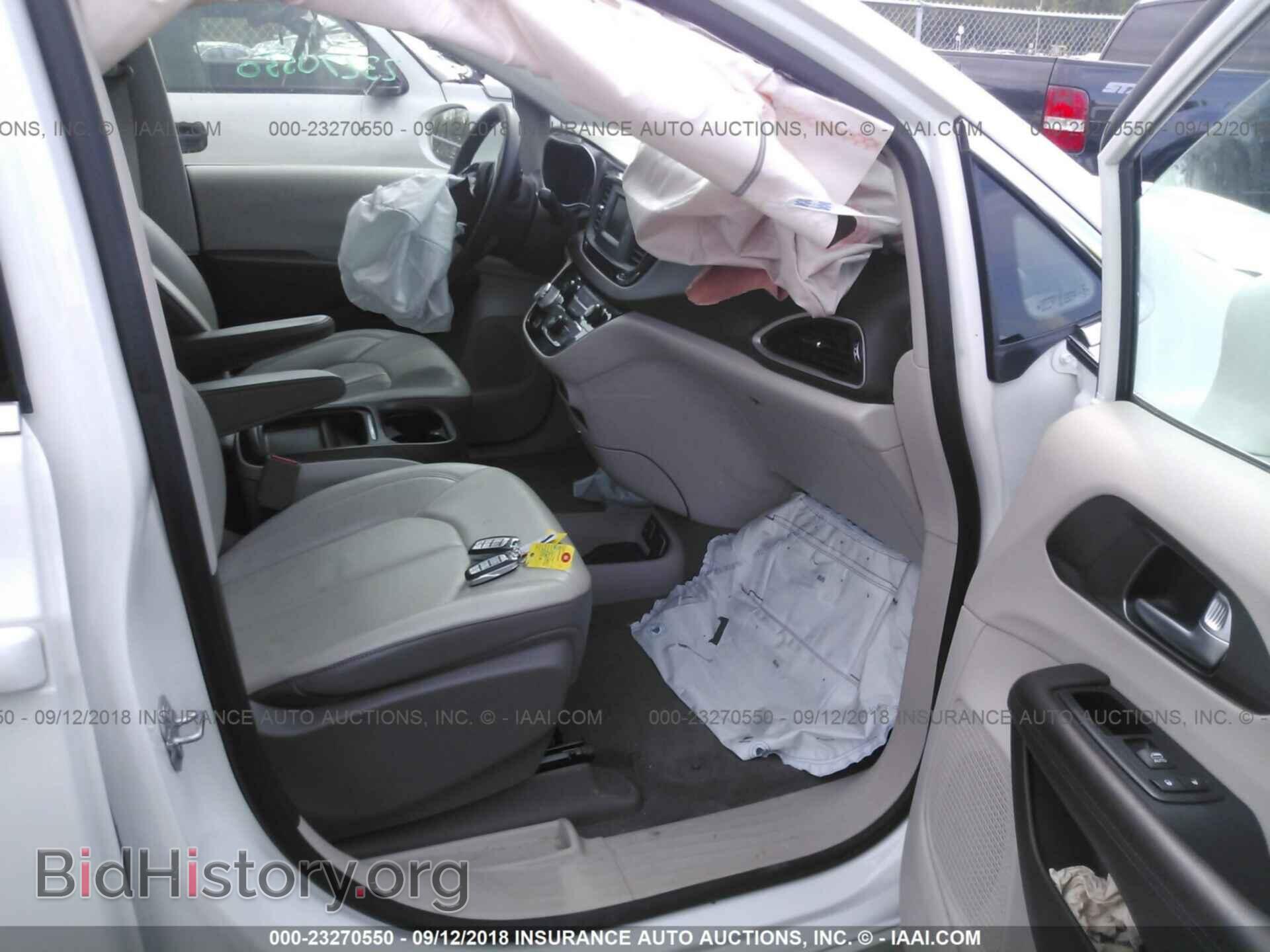 2017 CHRYSLER PACIFICA - VIN: 2C4RC1BG9HR711857 - Фото 5