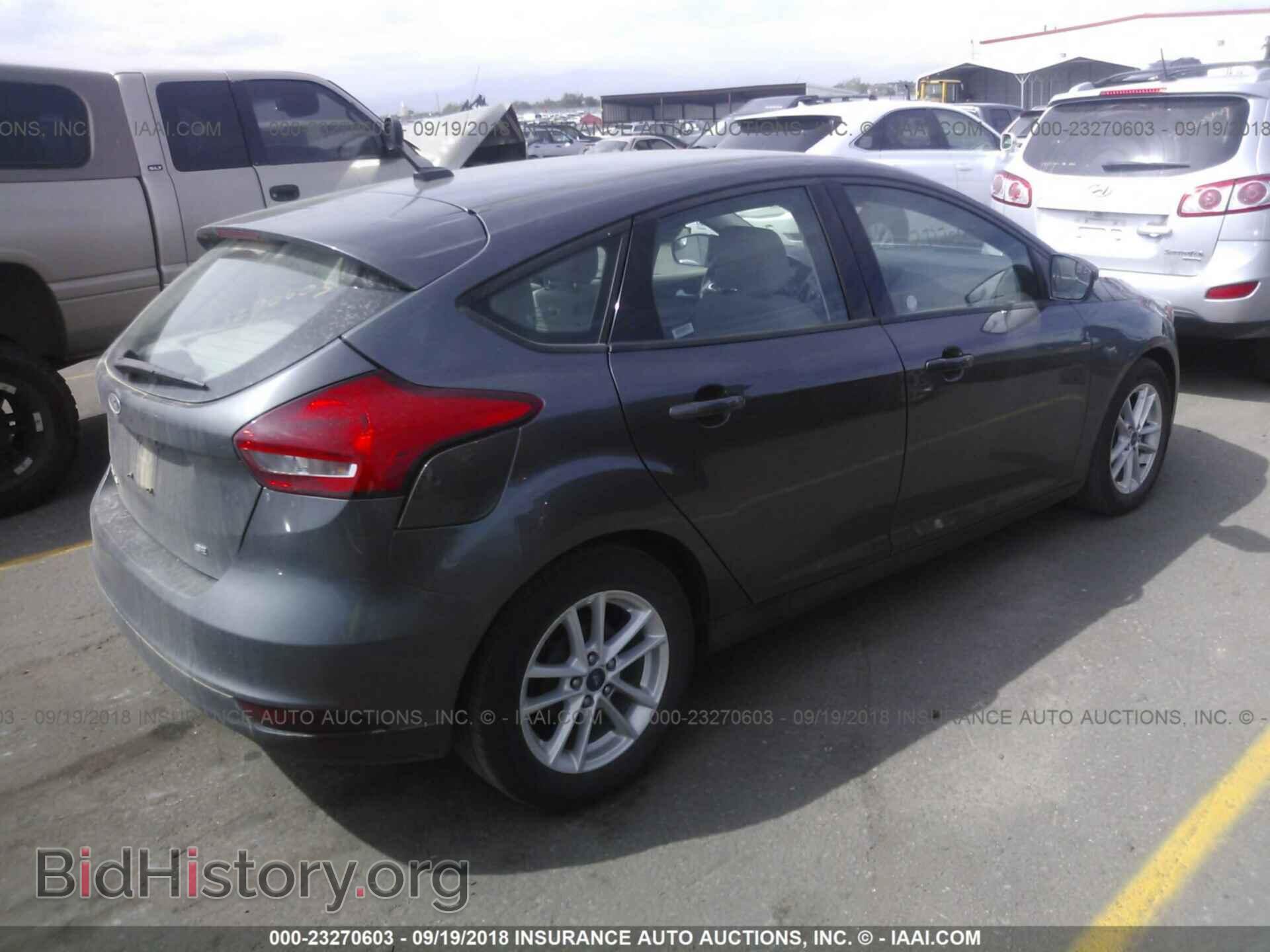 2017 Ford Focus - VIN: 1FADP3K22HL249400 - Фото 4