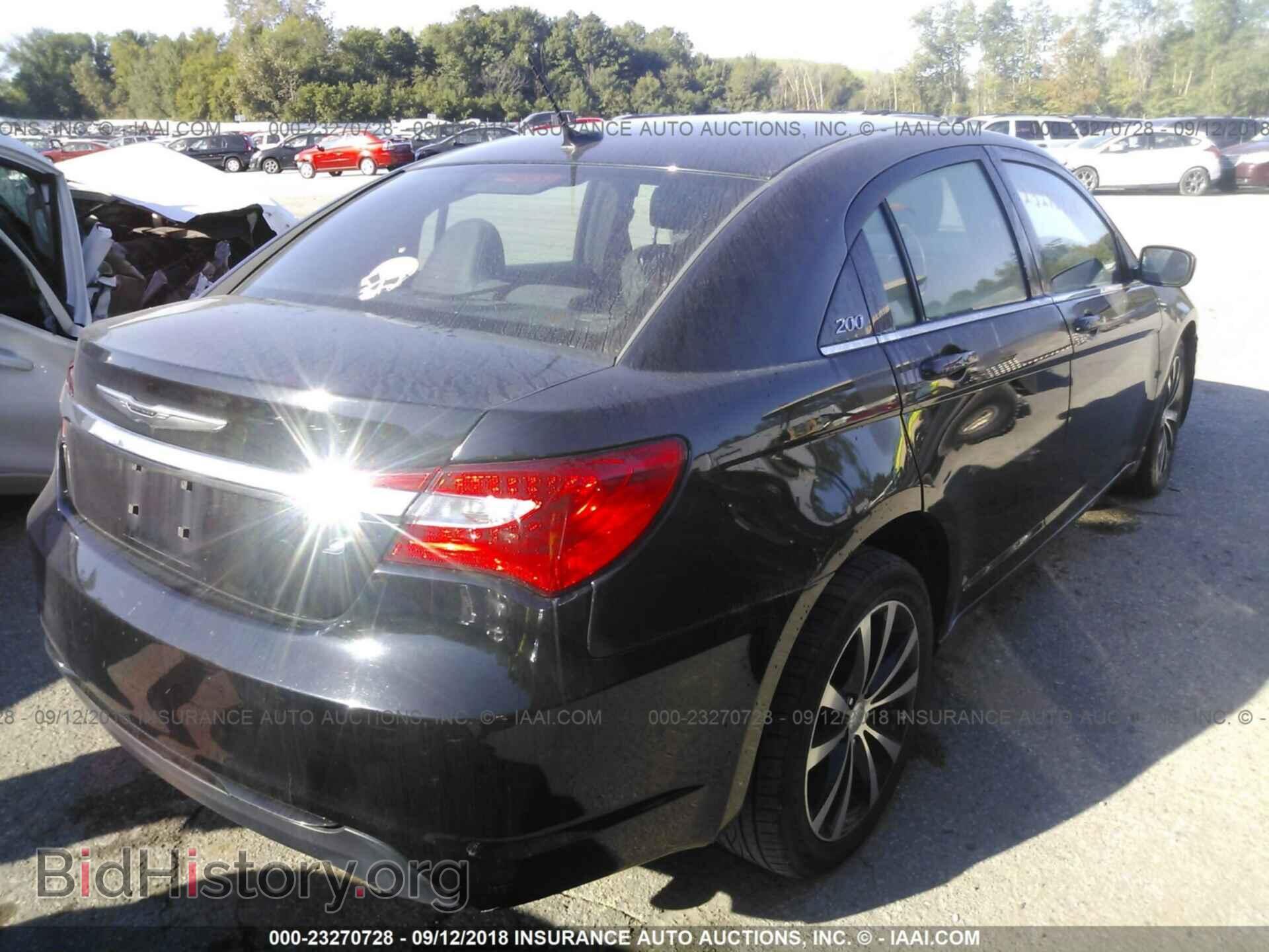 2014 Chrysler 200 - VIN: 1C3CCBBG9EN183617 - Фото 4