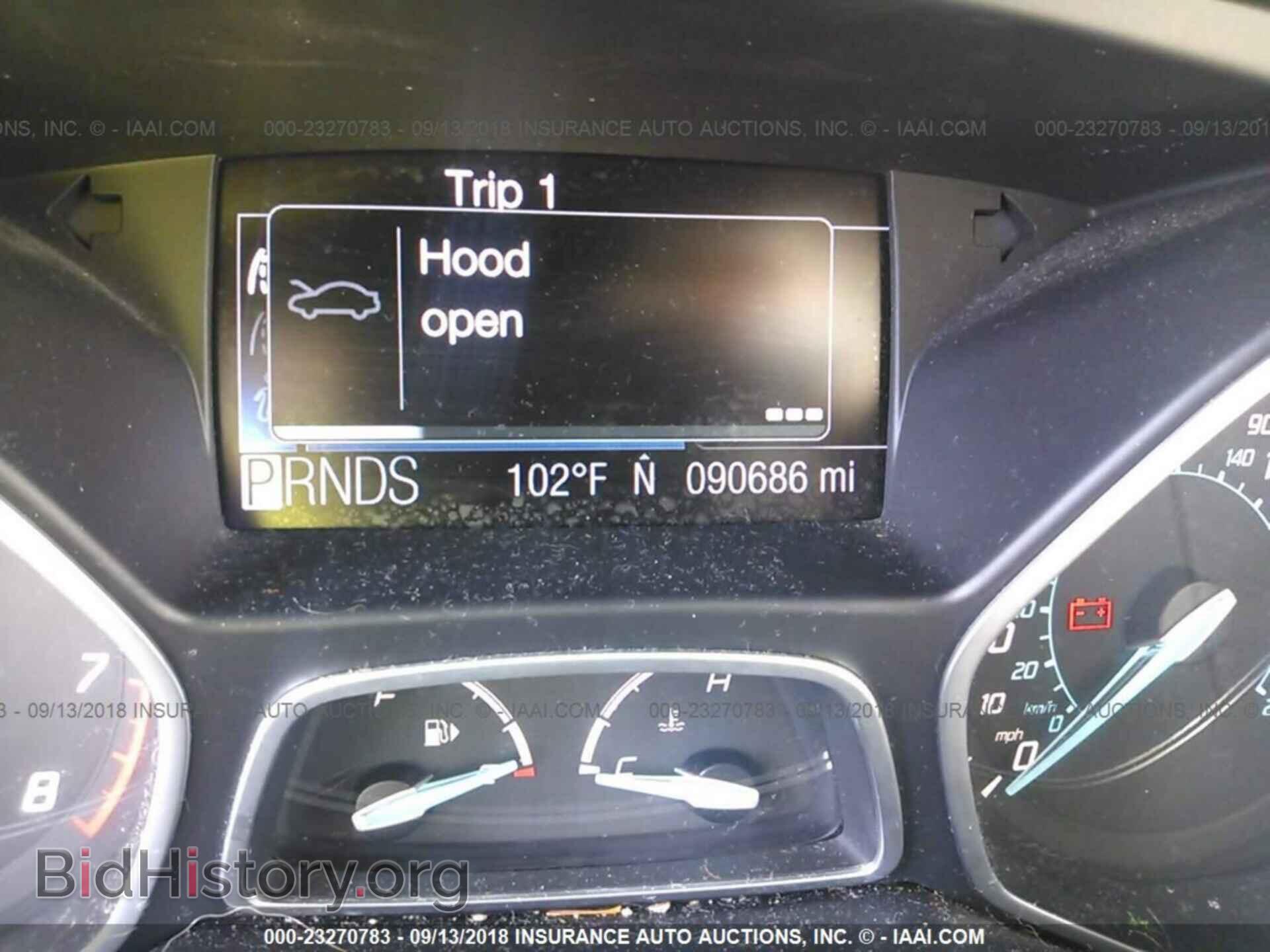 2012 Ford Focus - VIN: 1FAHP3M24CL402396 - Photo 7