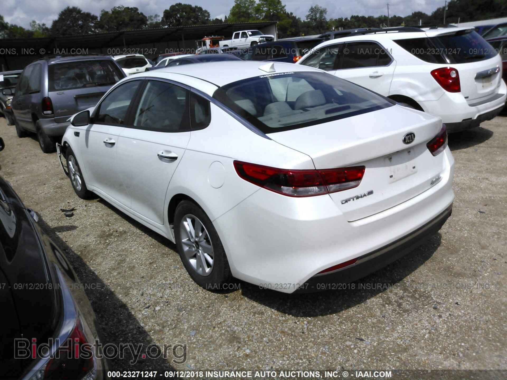 2016 Kia Optima - VIN: KNAGT4L35G5084345 - Photo 3
