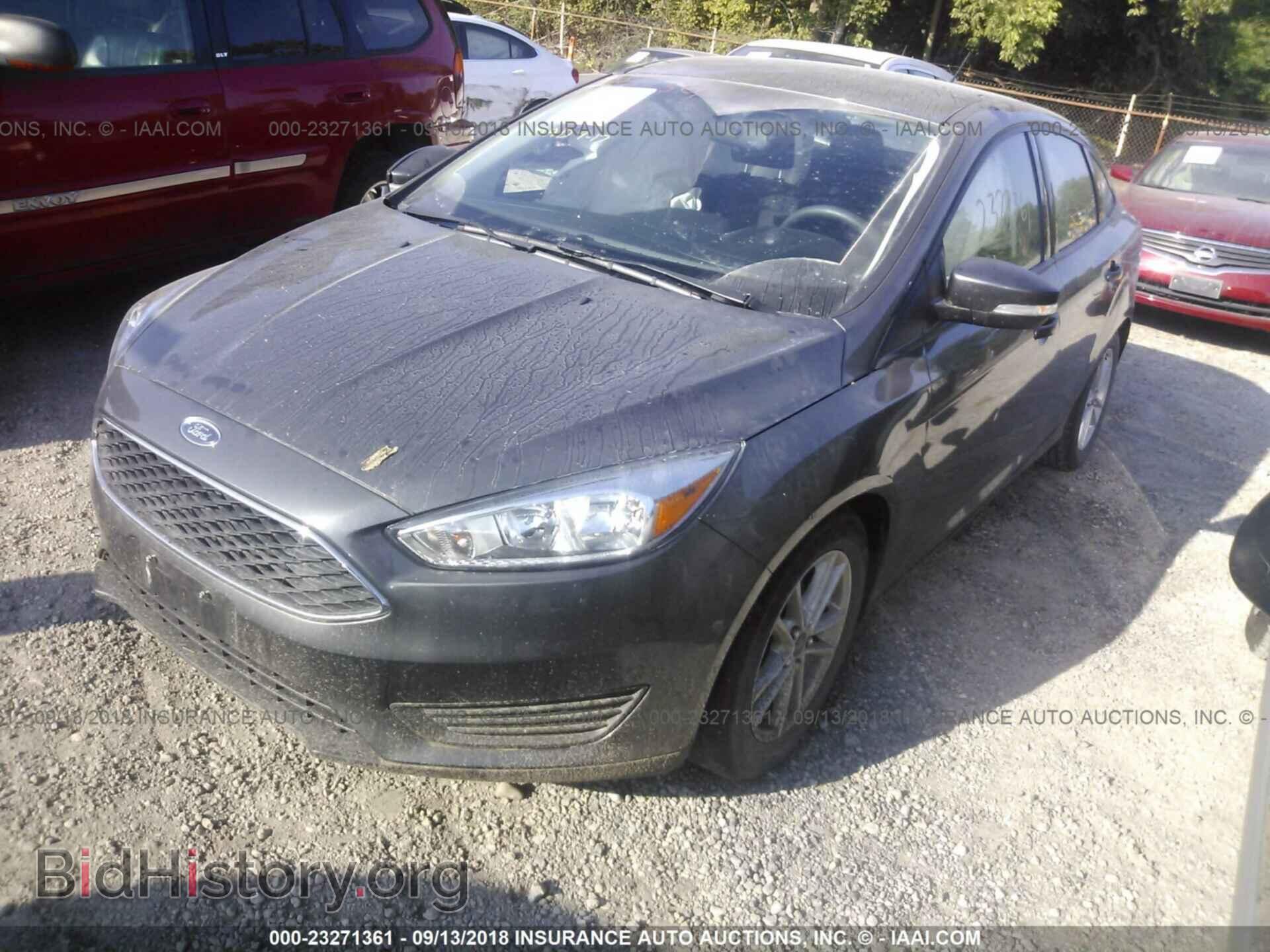 2016 Ford Focus - VIN: 1FADP3F26GL220538 - Photo 2
