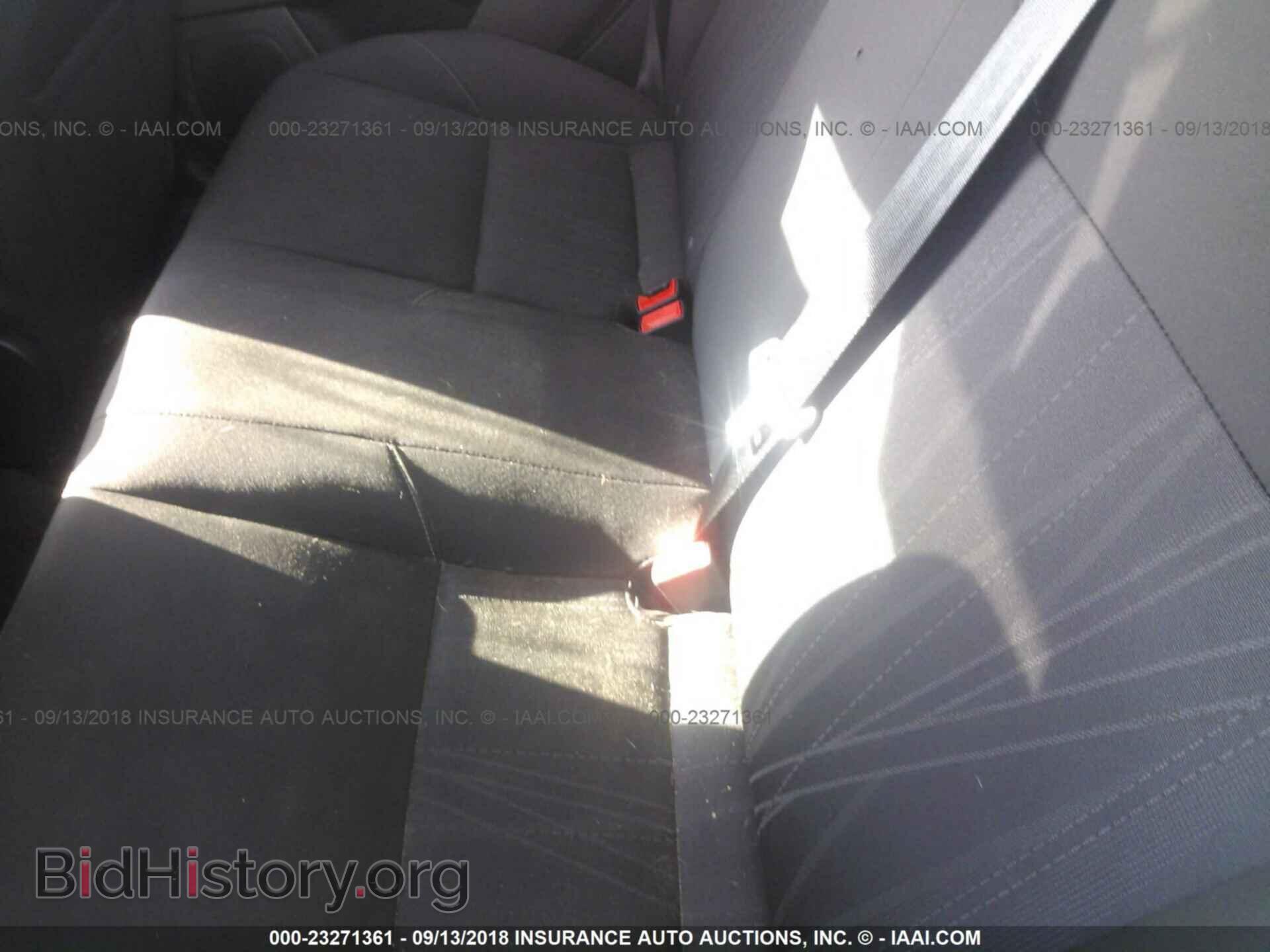 2016 Ford Focus - VIN: 1FADP3F26GL220538 - Photo 8