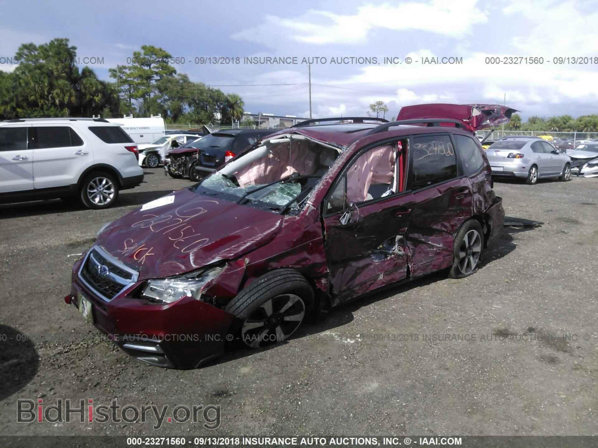 2017 Subaru Forester - VIN: JF2SJAECXHH482912 - Фото 2