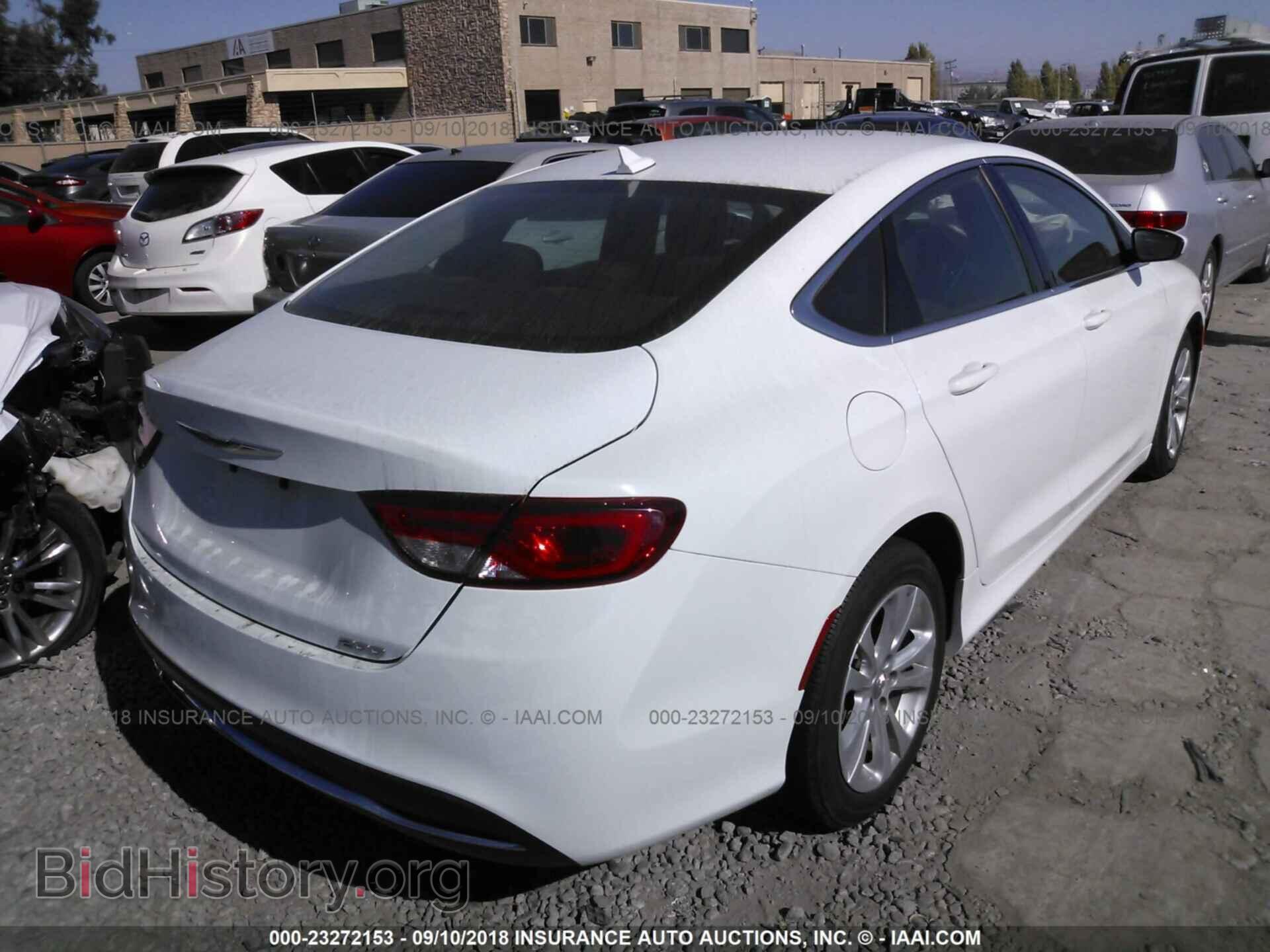 2016 Chrysler 200 - VIN: 1C3CCCAB2GN135357 - Photo 4
