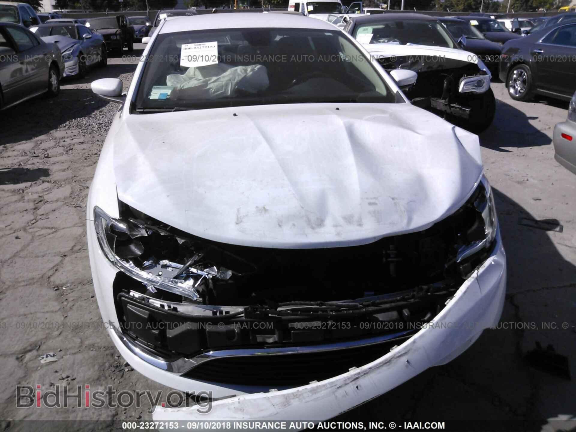 2016 Chrysler 200 - VIN: 1C3CCCAB2GN135357 - Photo 6