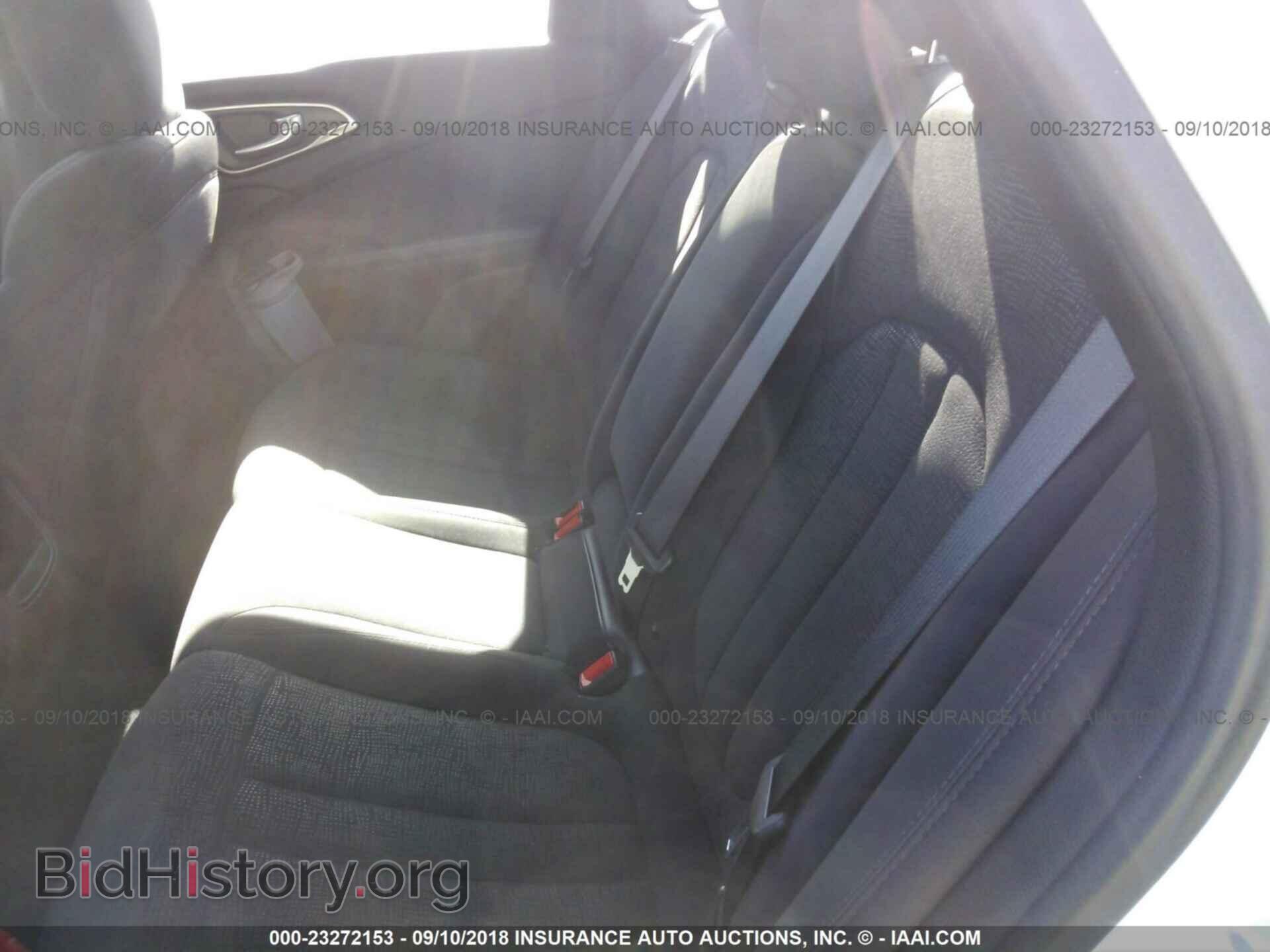 2016 Chrysler 200 - VIN: 1C3CCCAB2GN135357 - Photo 8