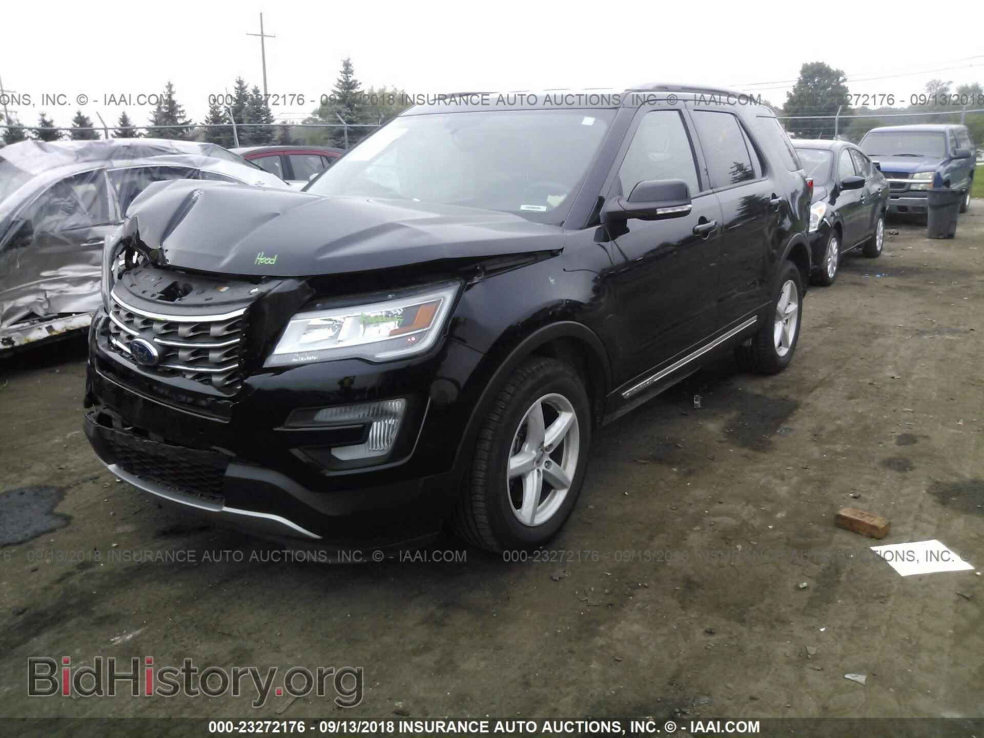 2017 Ford Explorer - VIN: 1FM5K8D8XHGE35850 - Photo 2