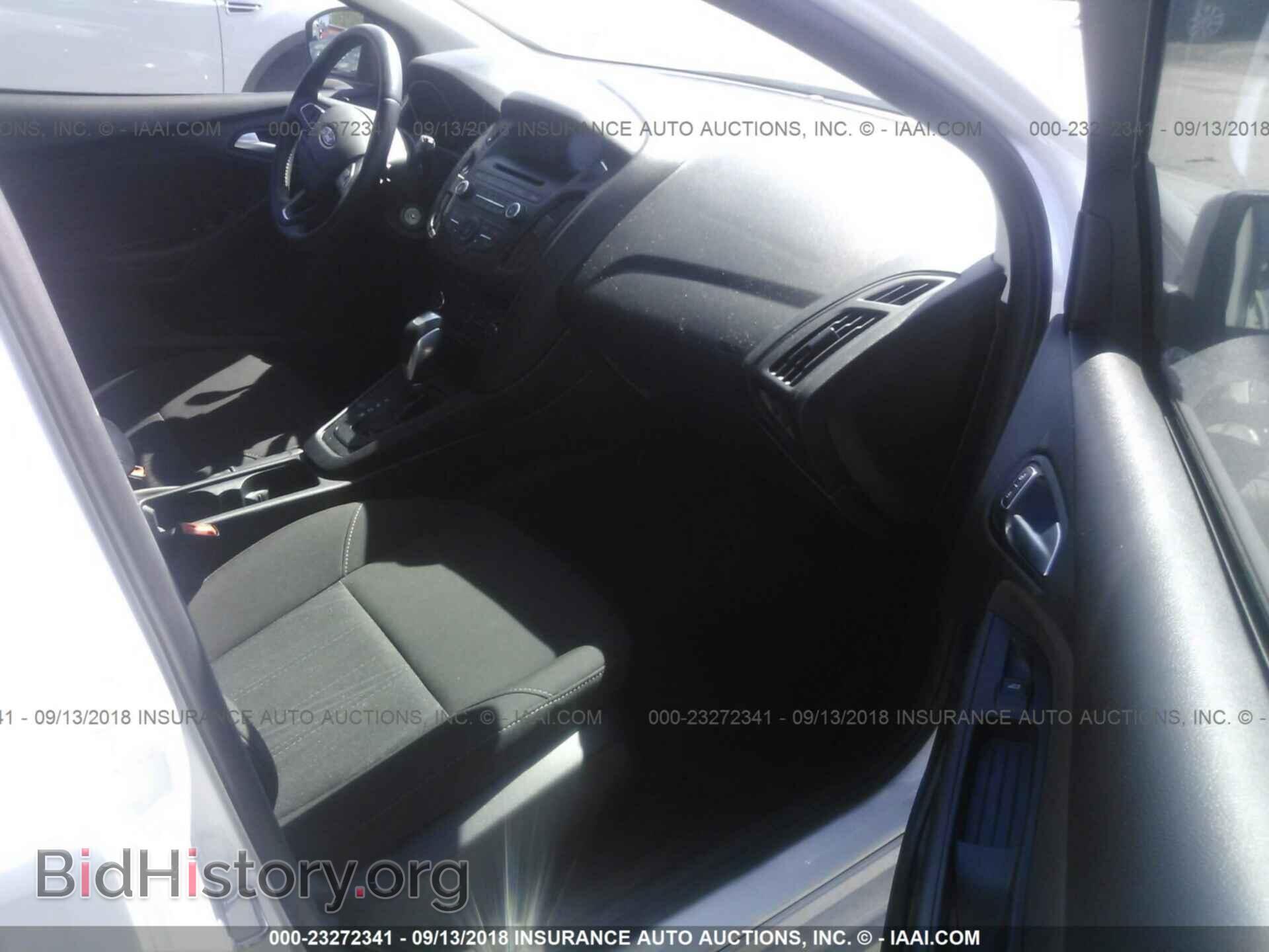 2016 Ford Focus - VIN: 1FADP3K29GL405060 - Фото 5
