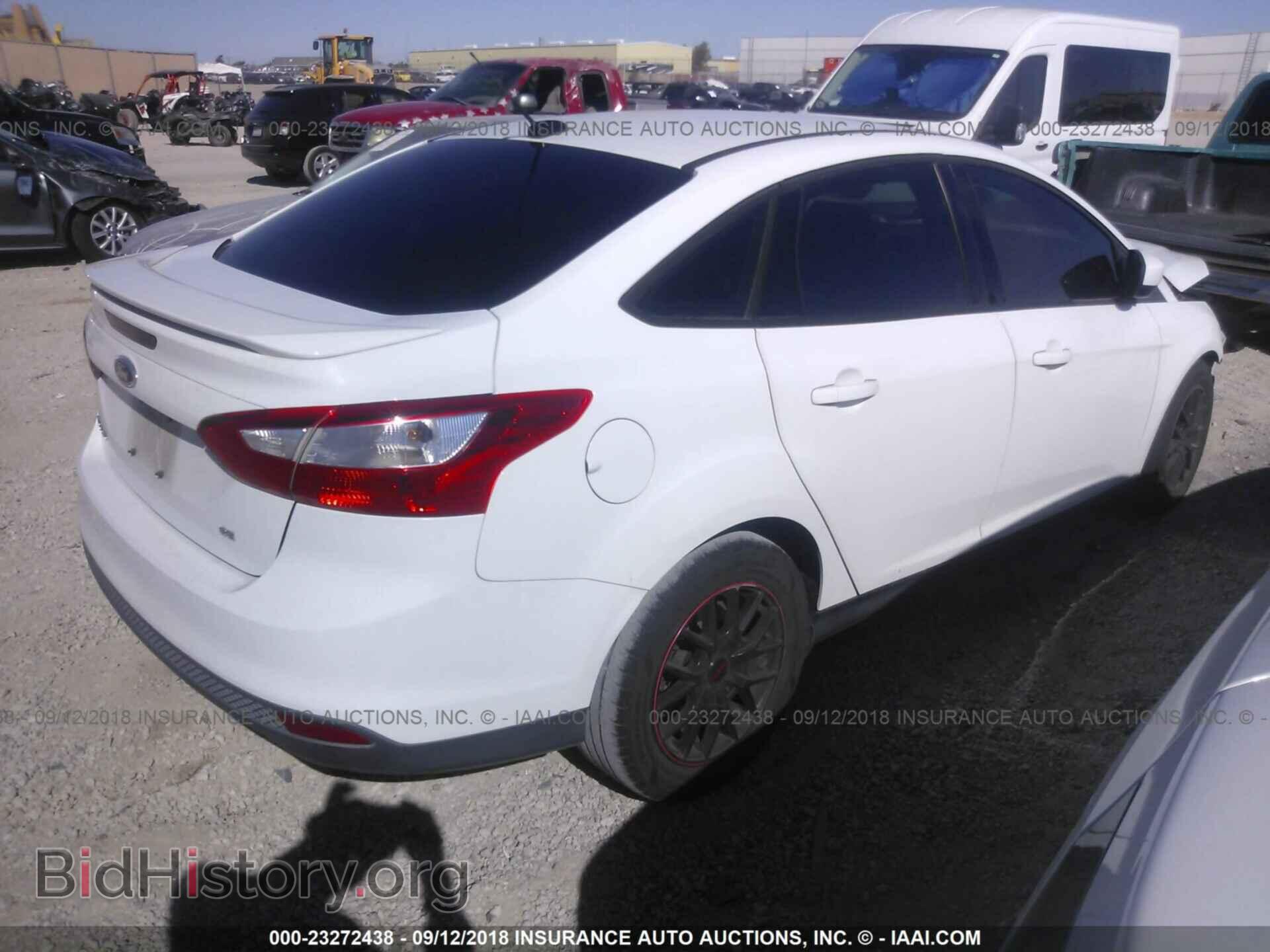 2012 Ford Focus - VIN: 1FAHP3F21CL452234 - Photo 4