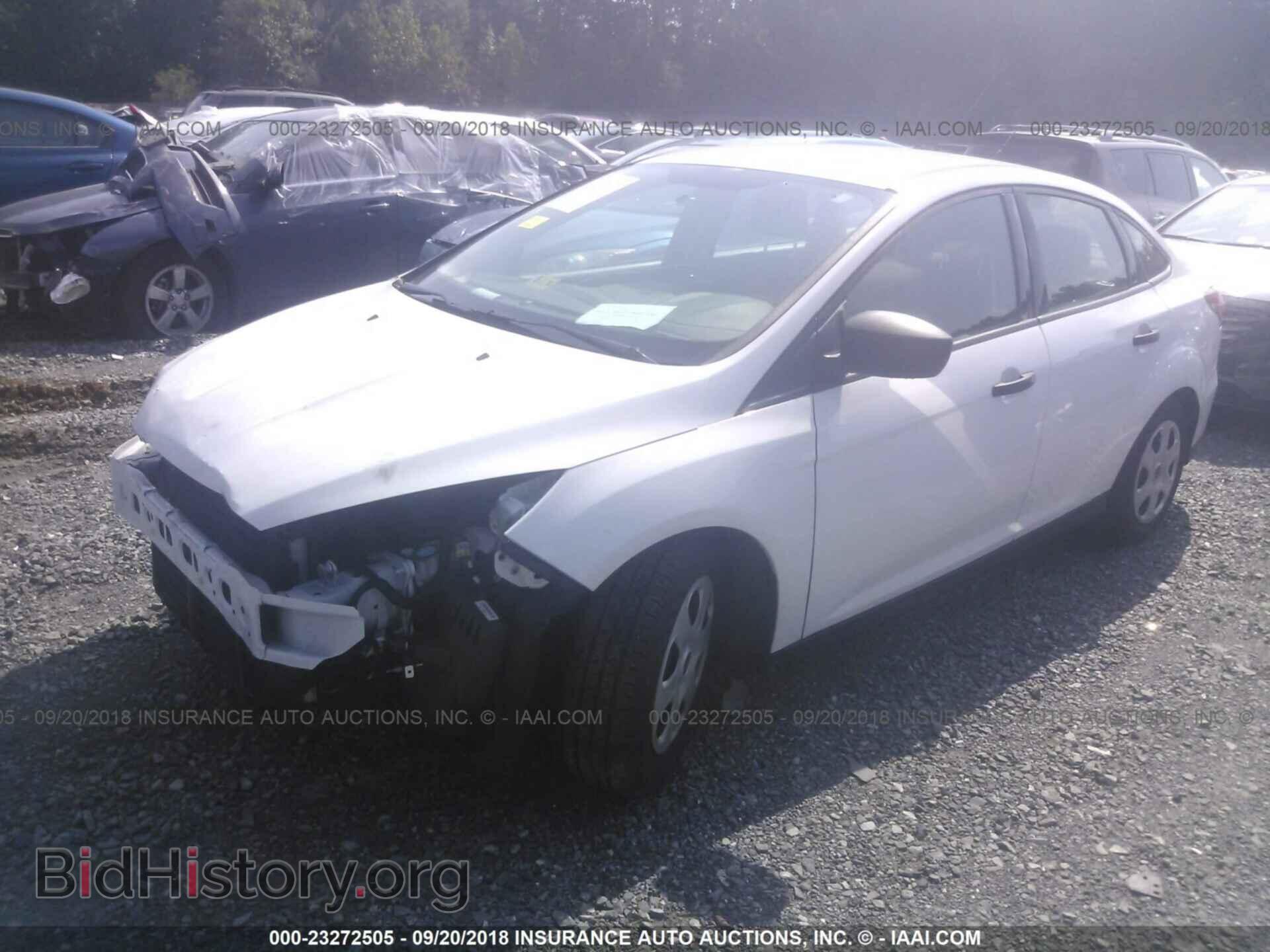 2015 Ford Focus - VIN: 1FADP3E2XFL343405 - Photo 2