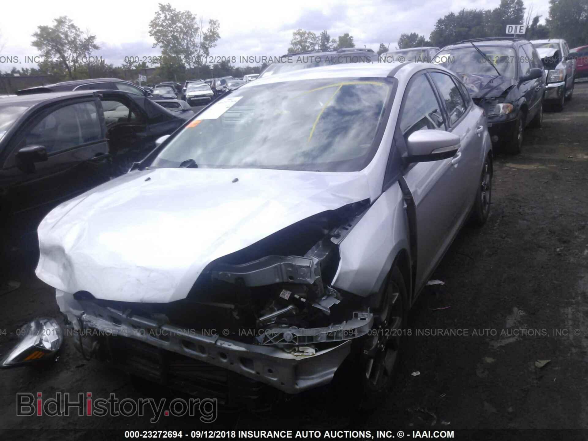 2014 Ford Focus - VIN: 1FADP3K29EL160595 - Photo 2