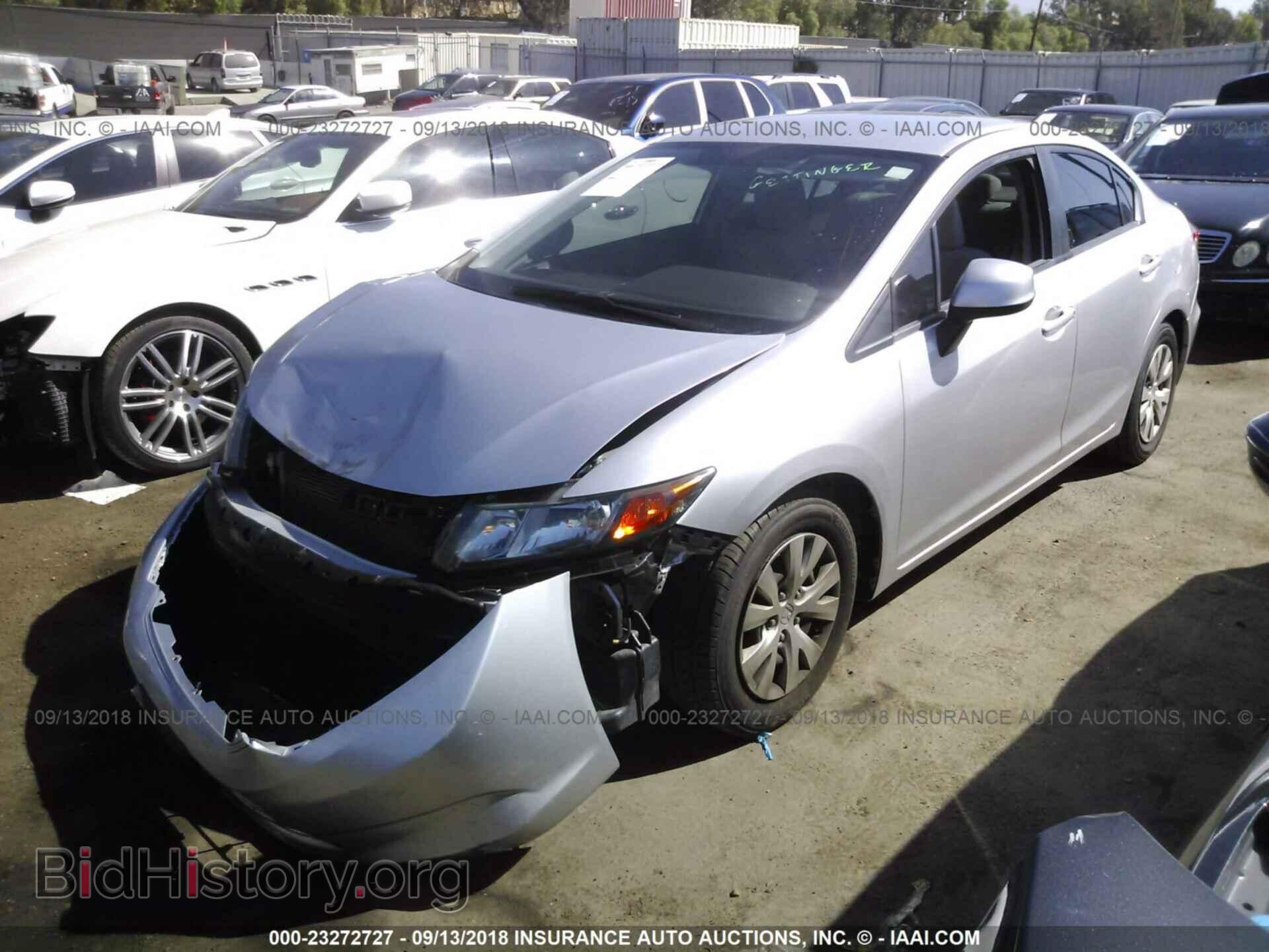 2012 Honda Civic - VIN: 19XFB2F51CE389066 - Photo 2