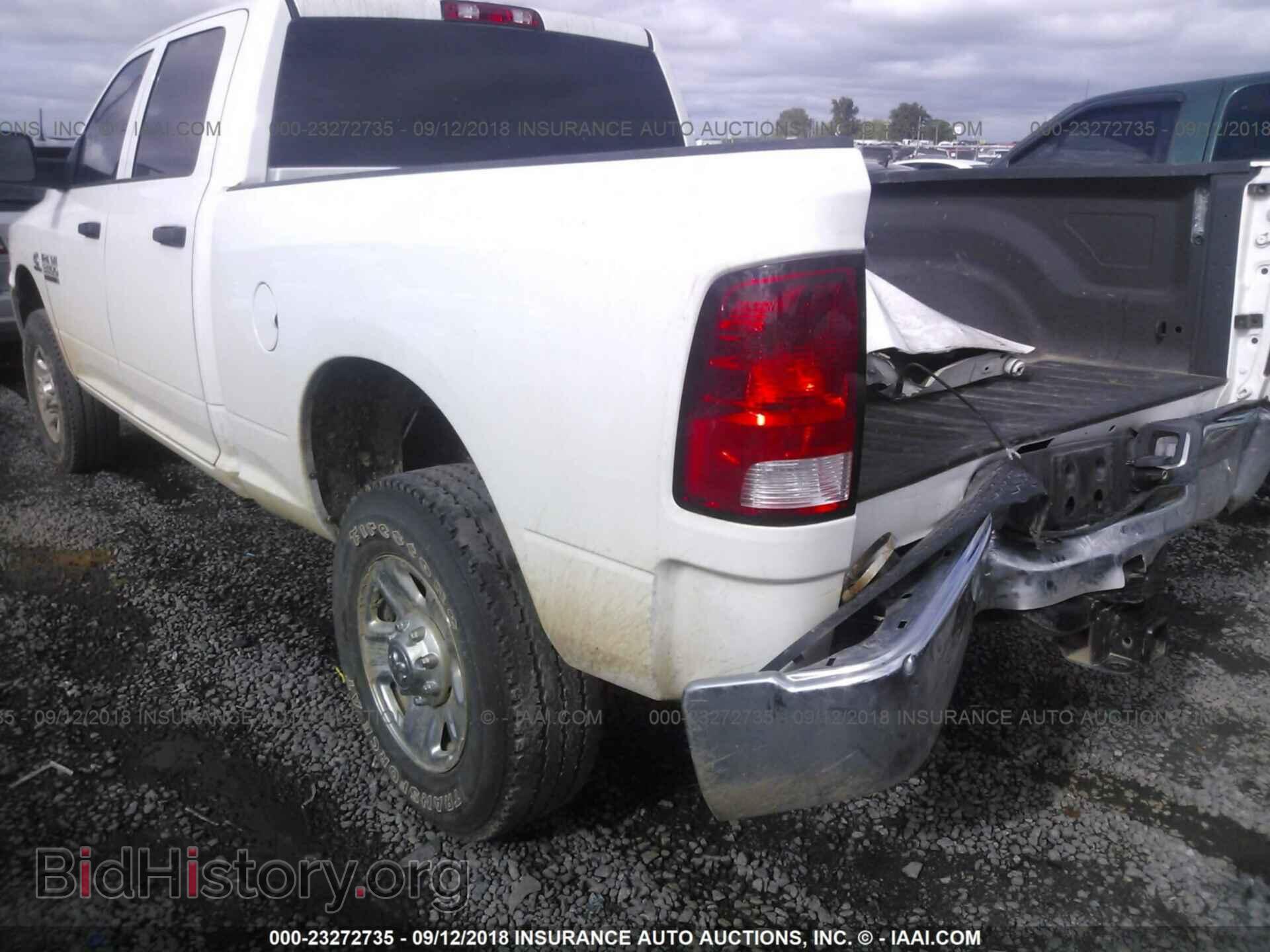 2018 Ram 3500 - VIN: 3C63R3CL8JG139050 - Фото 3