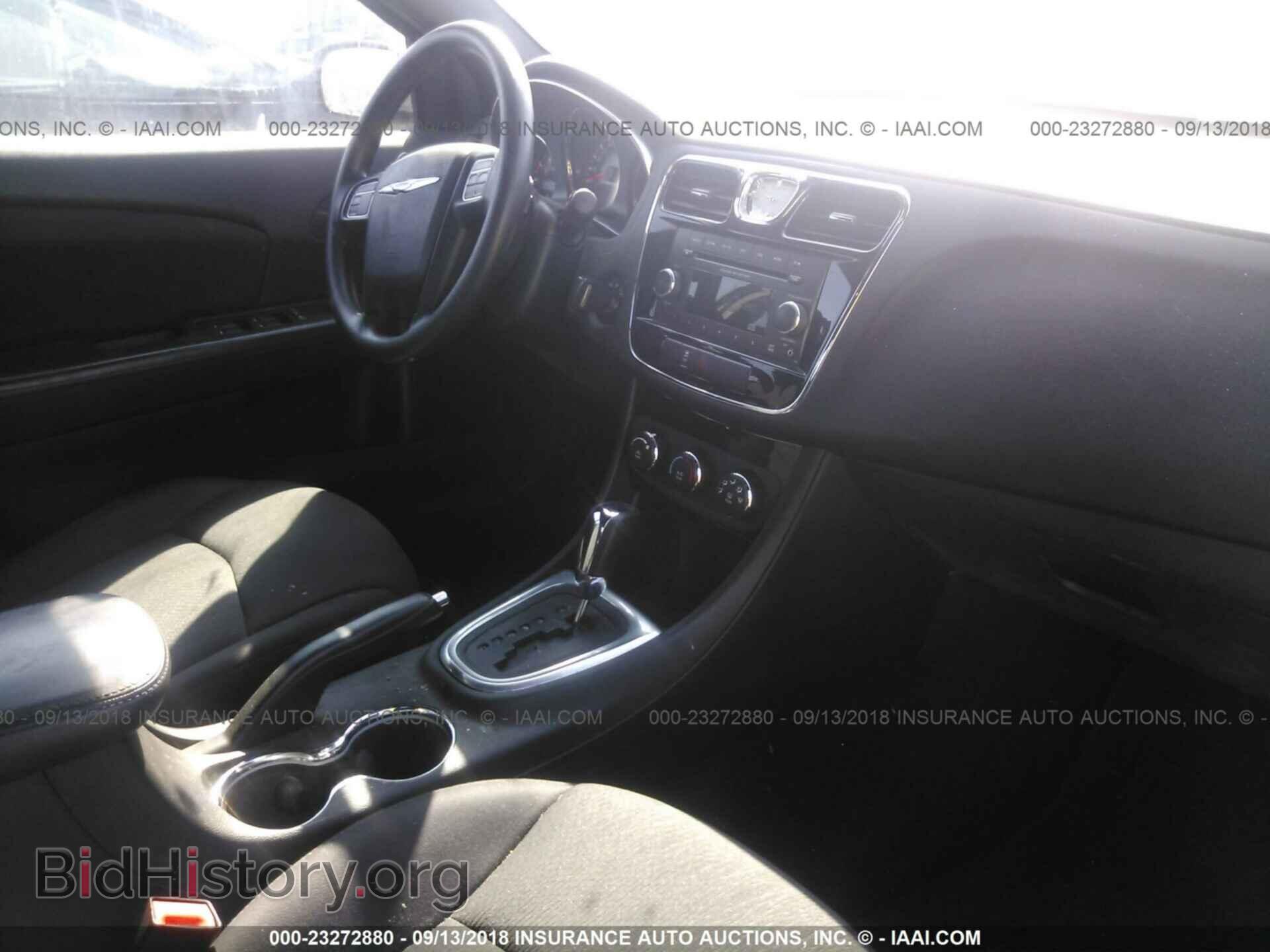 2013 Chrysler 200 - VIN: 1C3CCBAB7DN648352 - Photo 5