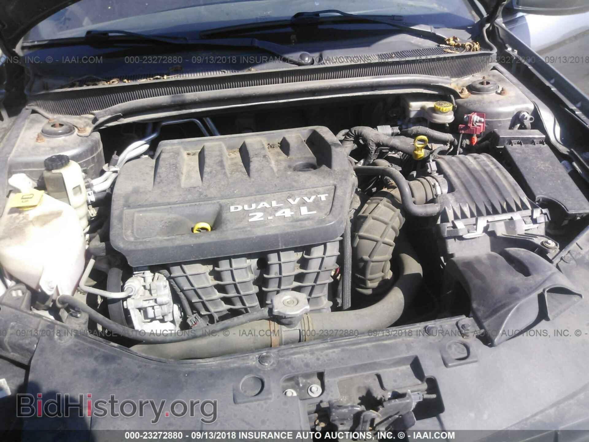 2013 Chrysler 200 - VIN: 1C3CCBAB7DN648352 - Photo 10