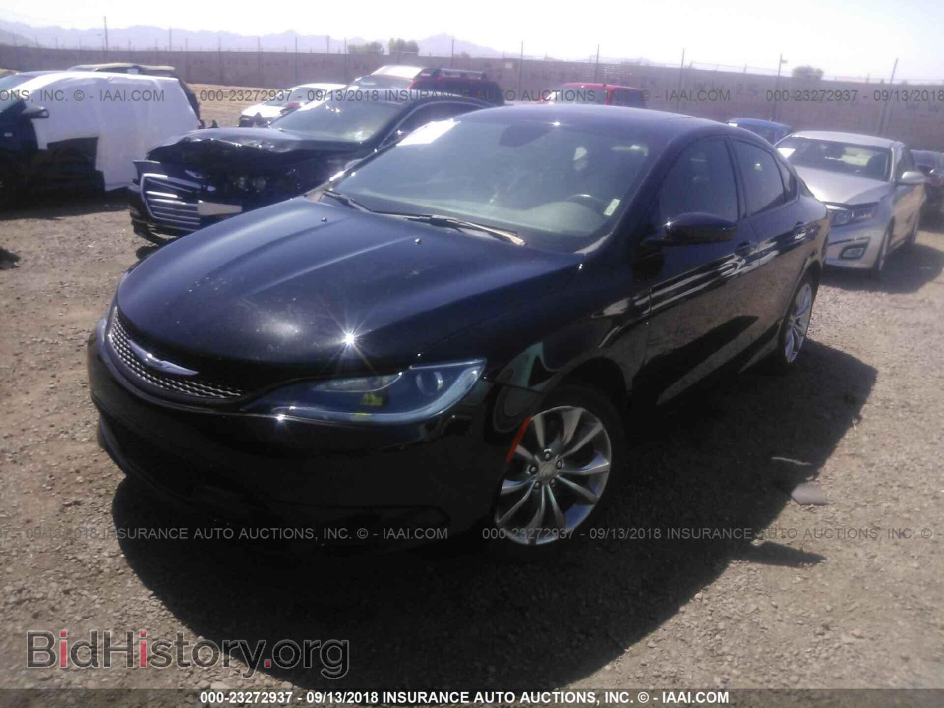2015 Chrysler 200 - VIN: 1C3CCCBG3FN711045 - Photo 2