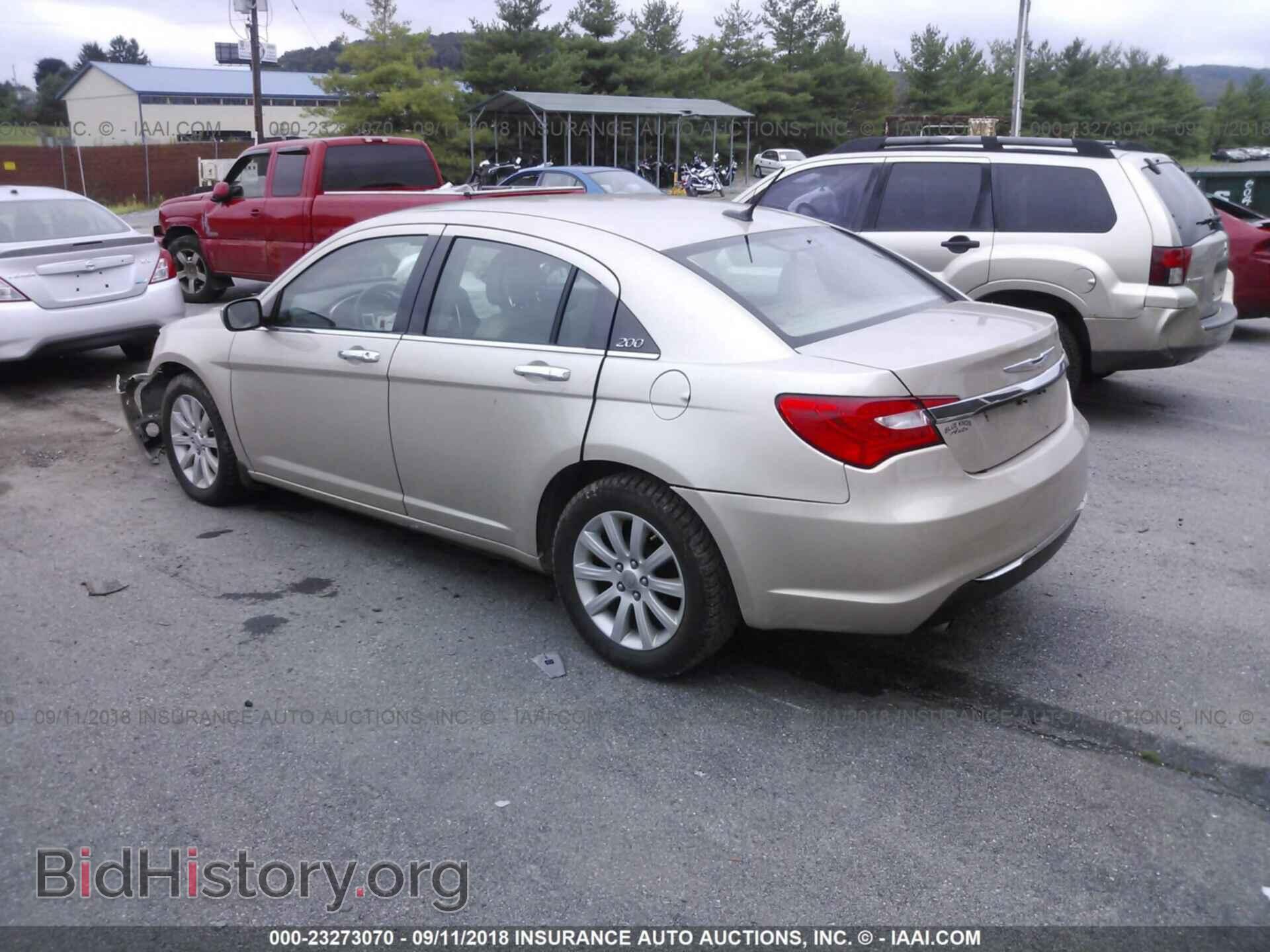 2014 Chrysler 200 - VIN: 1C3CCBCG4EN128409 - Photo 3