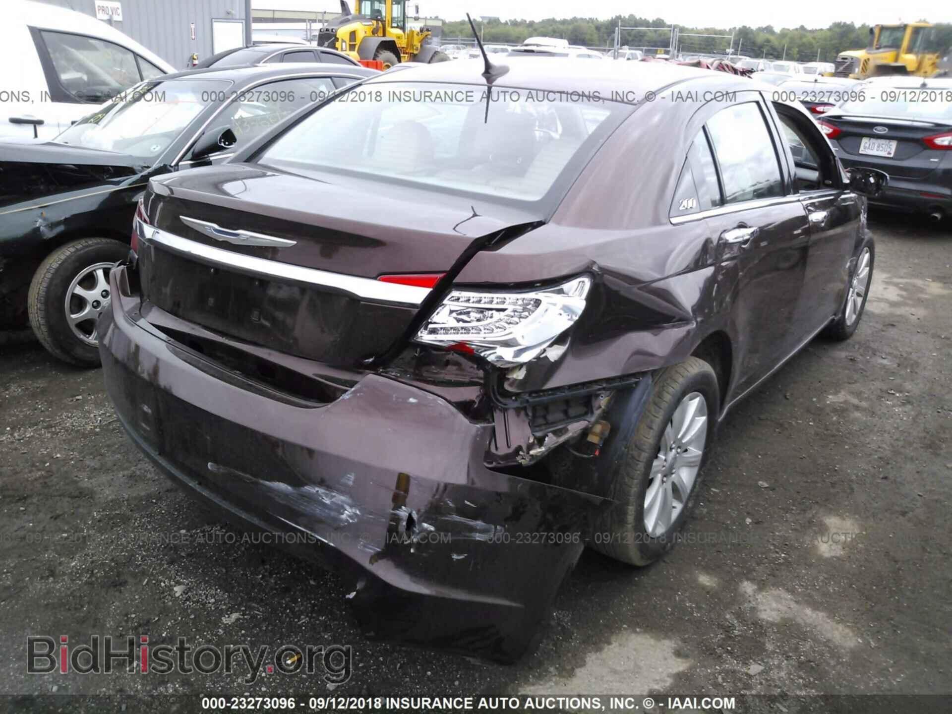 2013 Chrysler 200 - VIN: 1C3CCBCG3DN522059 - Фото 4
