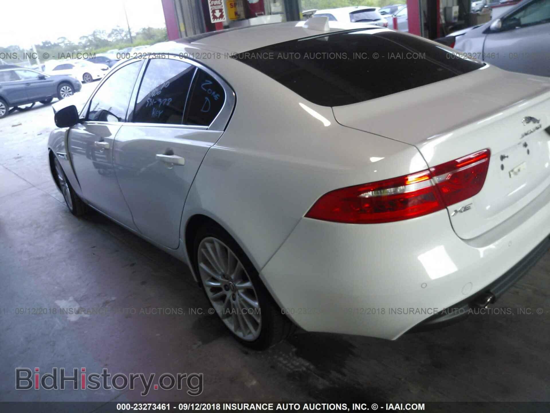 2017 Jaguar Xe - VIN: SAJAH4BV9HA949387 - Фото 3