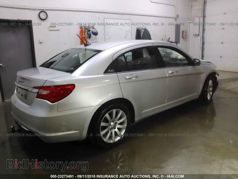 2012 Chrysler 200 (VIN 1C3CCBBB7CN101546) — photo 4 of 10