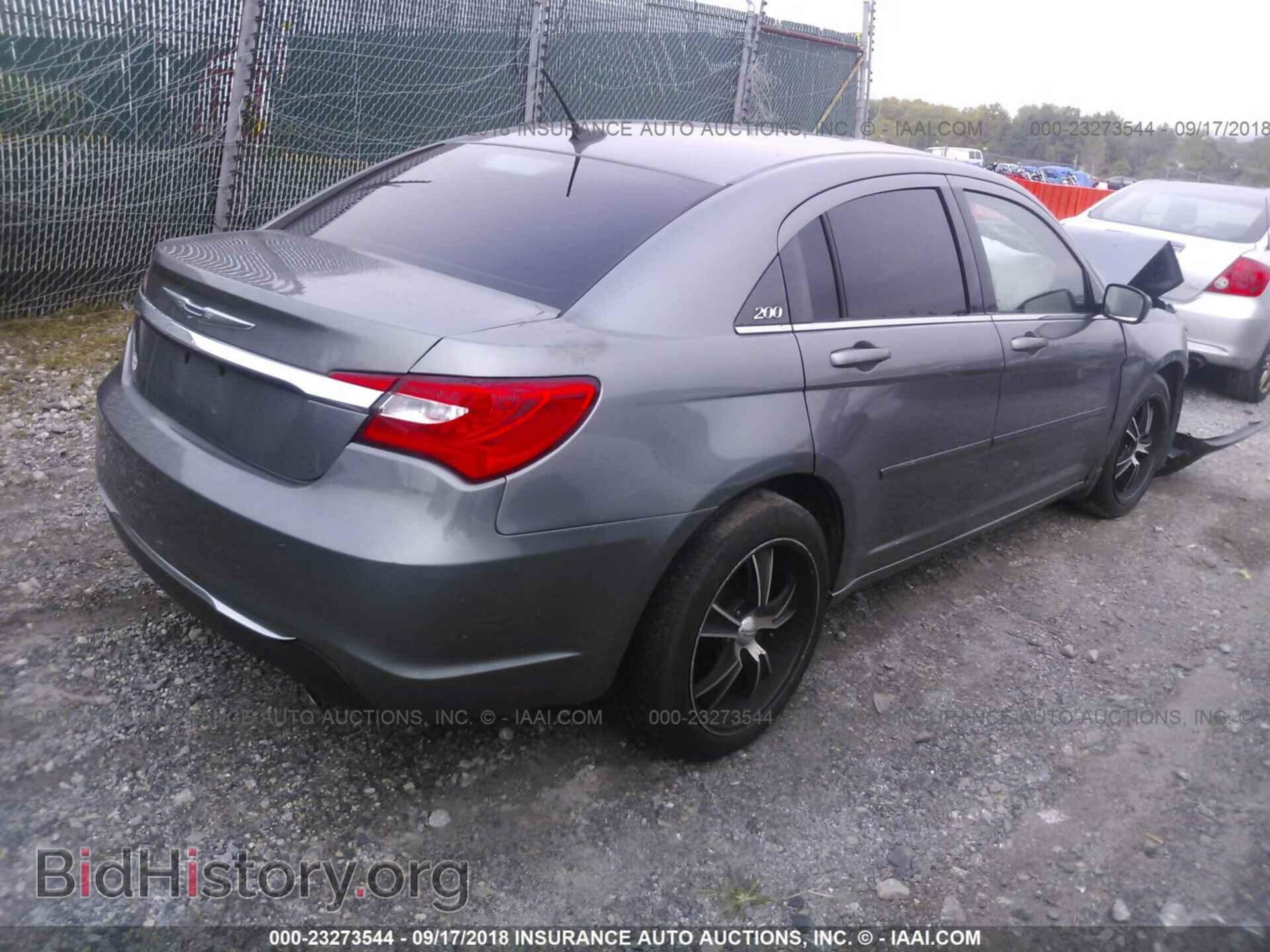 2011 Chrysler 200 - VIN: 1C3BC1FG0BN623655 - Фото 4