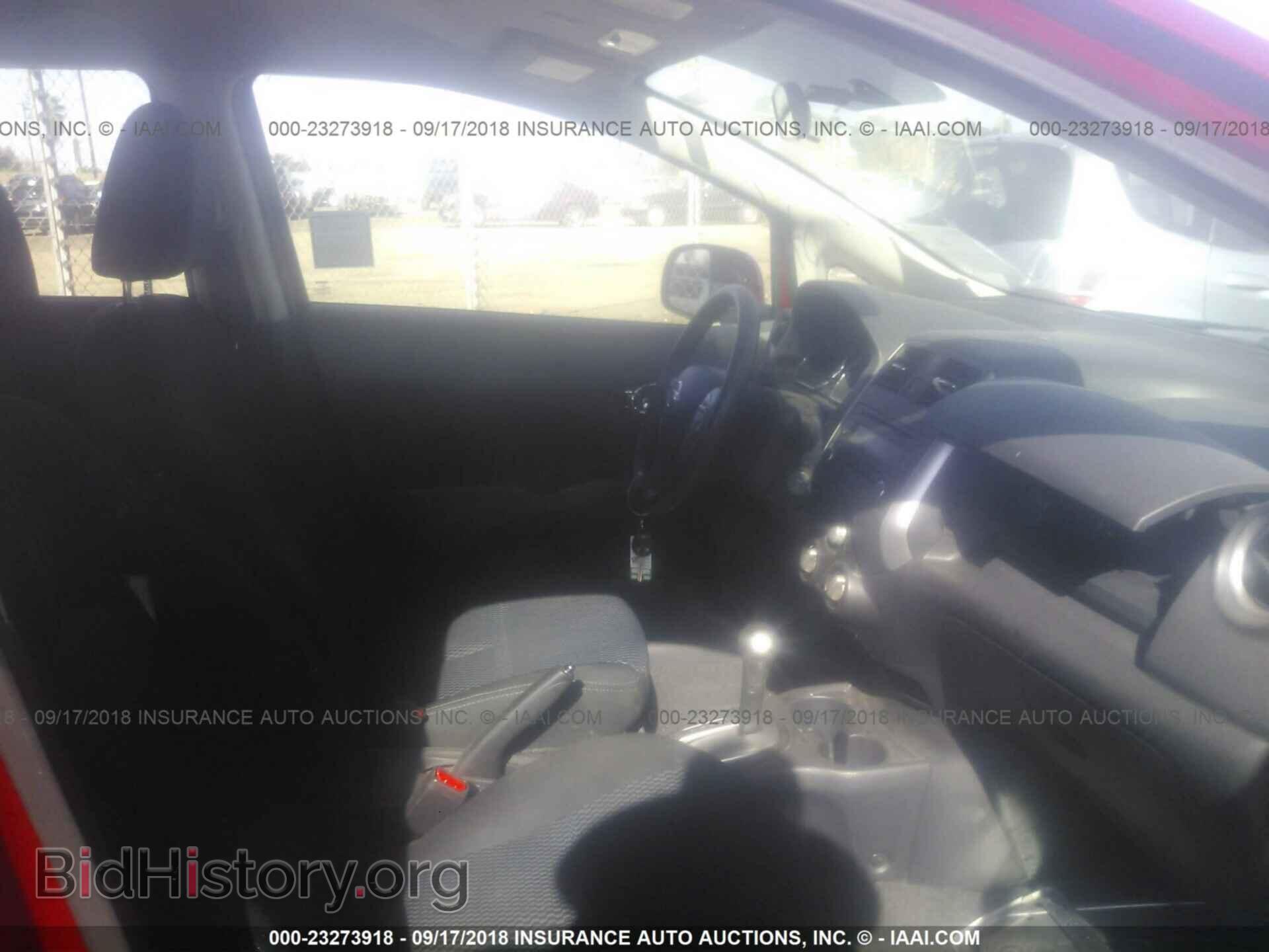 2014 Nissan Versa note - VIN: 3N1CE2CP0EL410166 - Фото 5