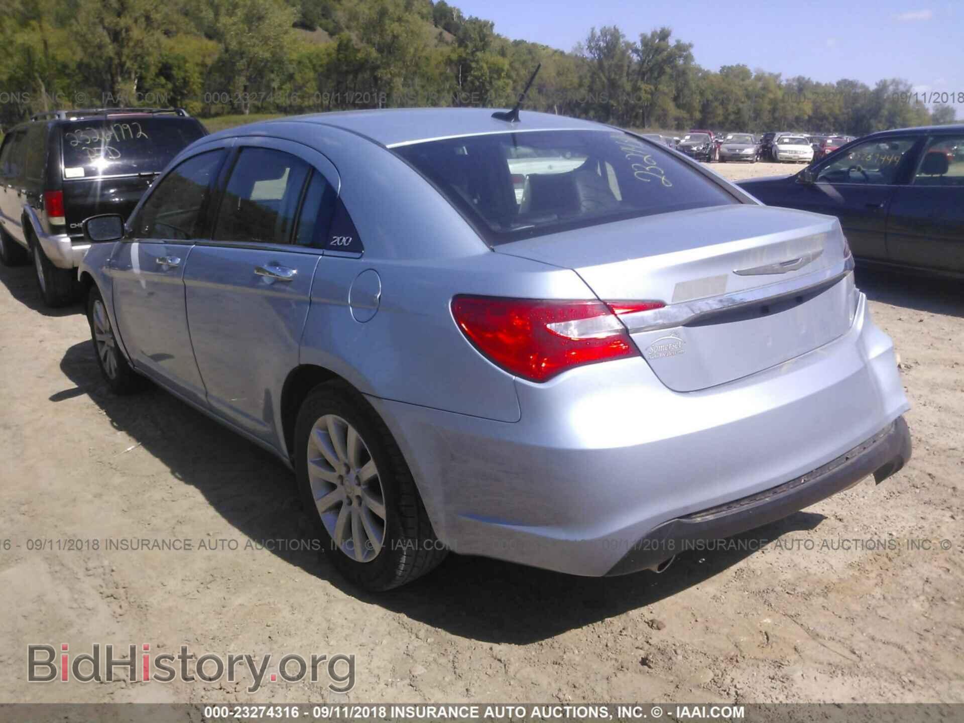 2014 Chrysler 200 - VIN: 1C3CCBCG6EN125544 - Фото 3