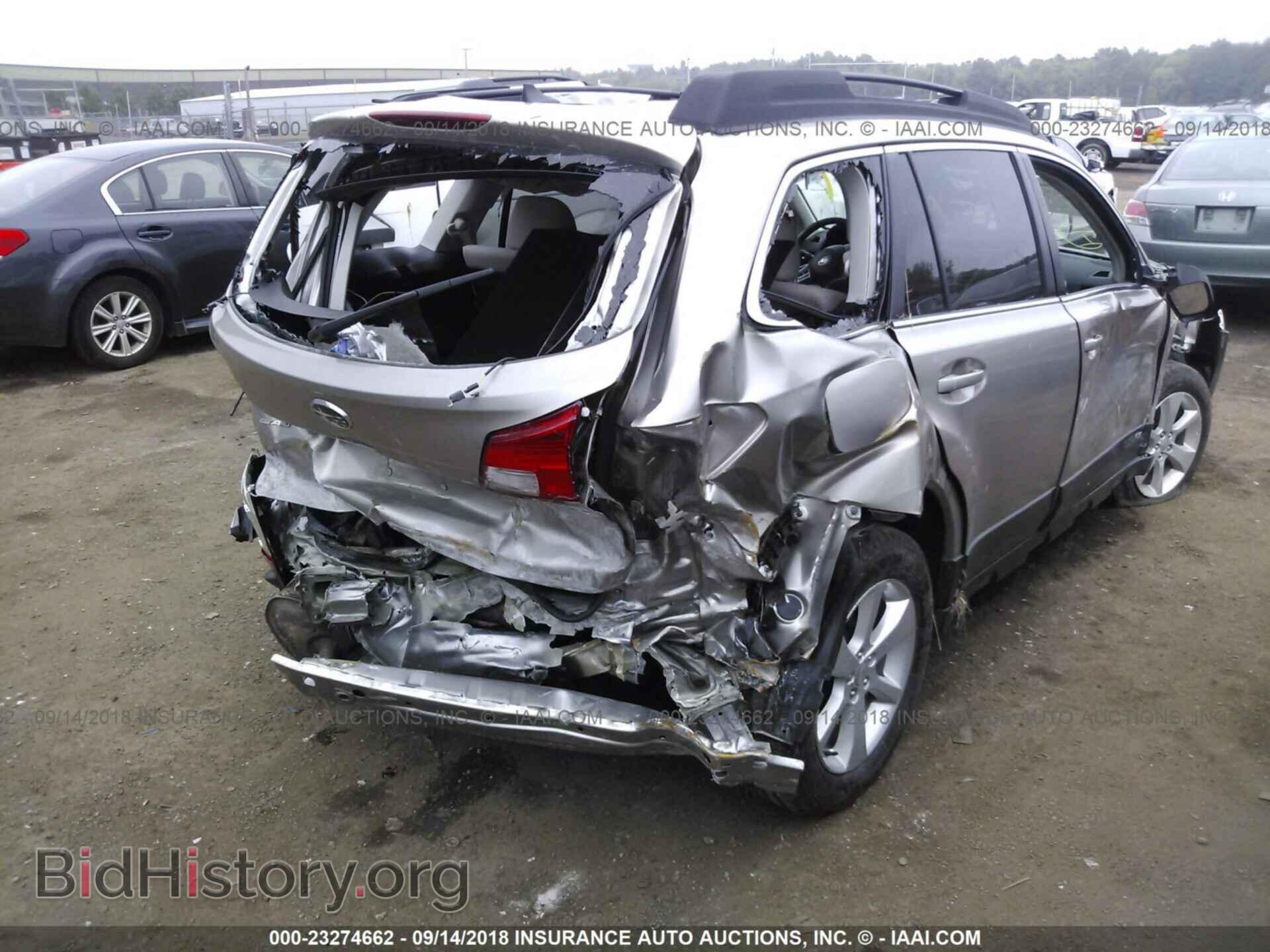 2014 Subaru Outback - VIN: 4S4BRCCC9E1230087 - Фото 4
