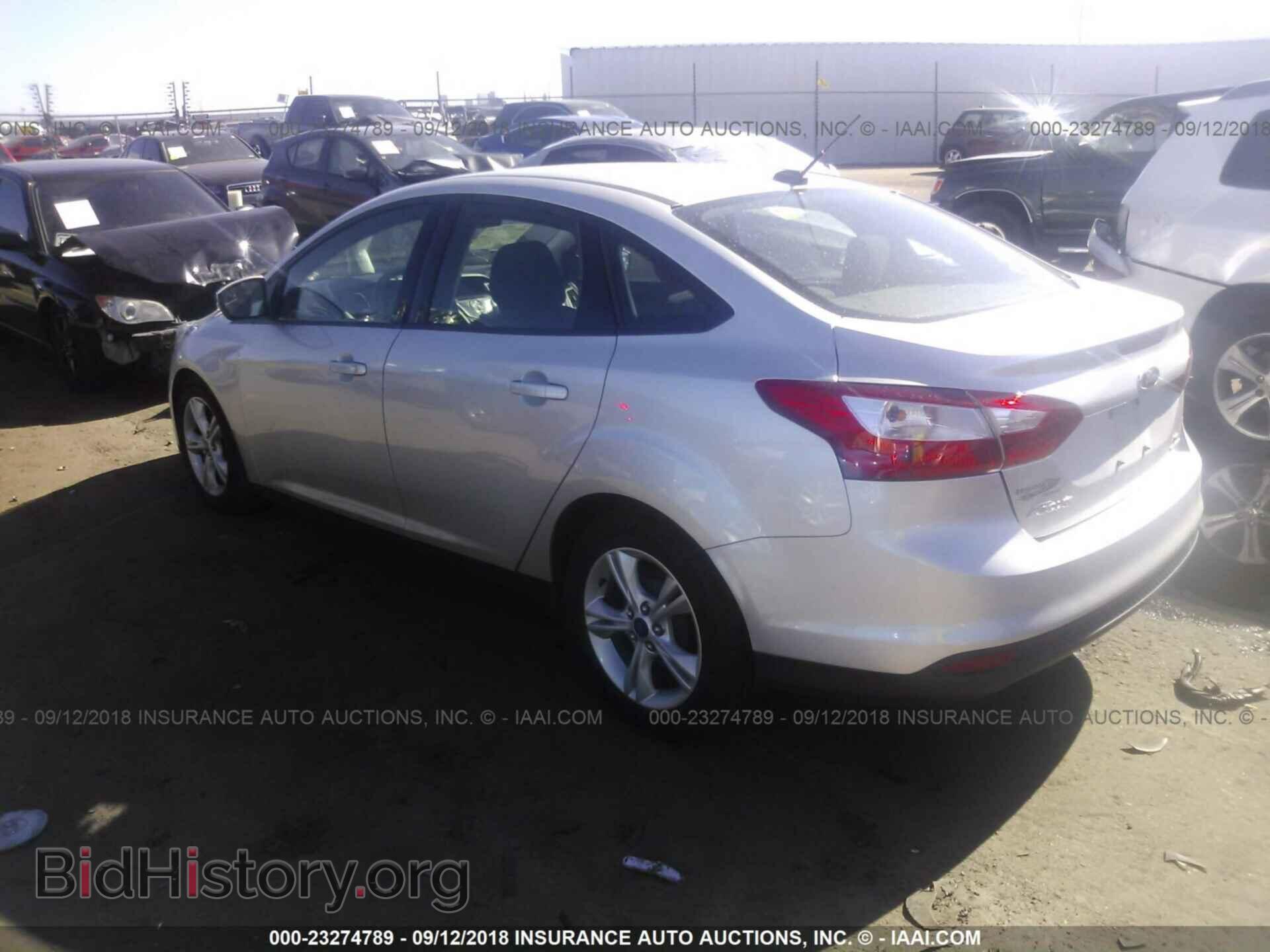 2014 Ford Focus - VIN: 1FADP3F21EL431529 - Фото 3