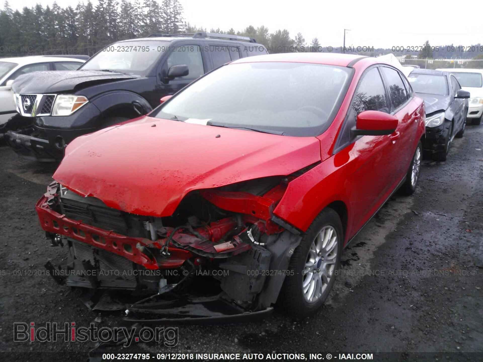 2012 Ford Focus - VIN: 1FAHP3F29CL131493 - Photo 2