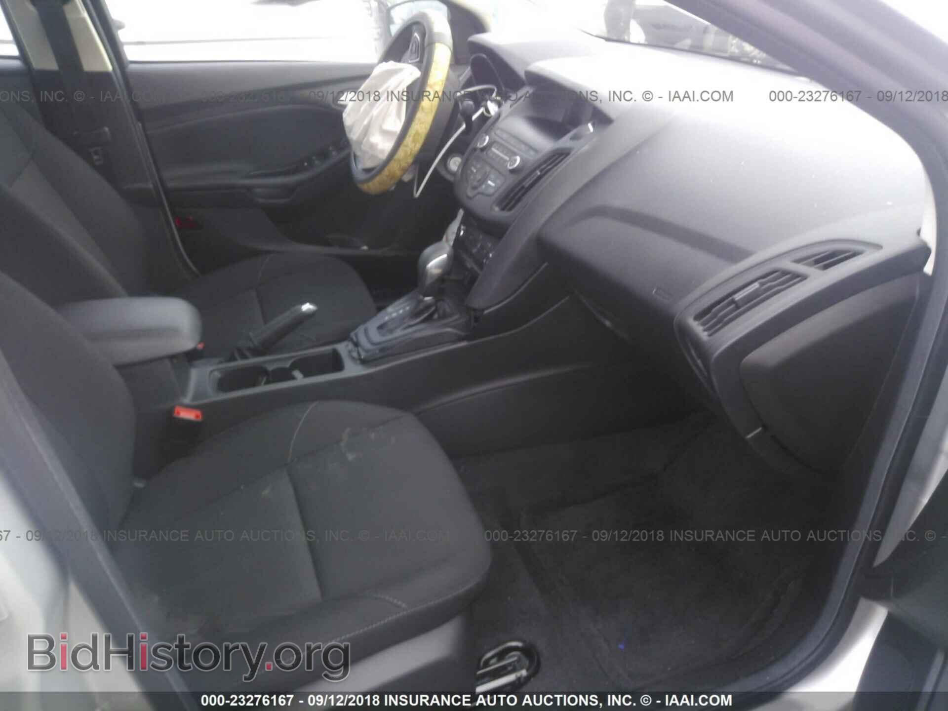 2018 Ford Focus - VIN: 1FADP3F27JL209166 - Фото 5