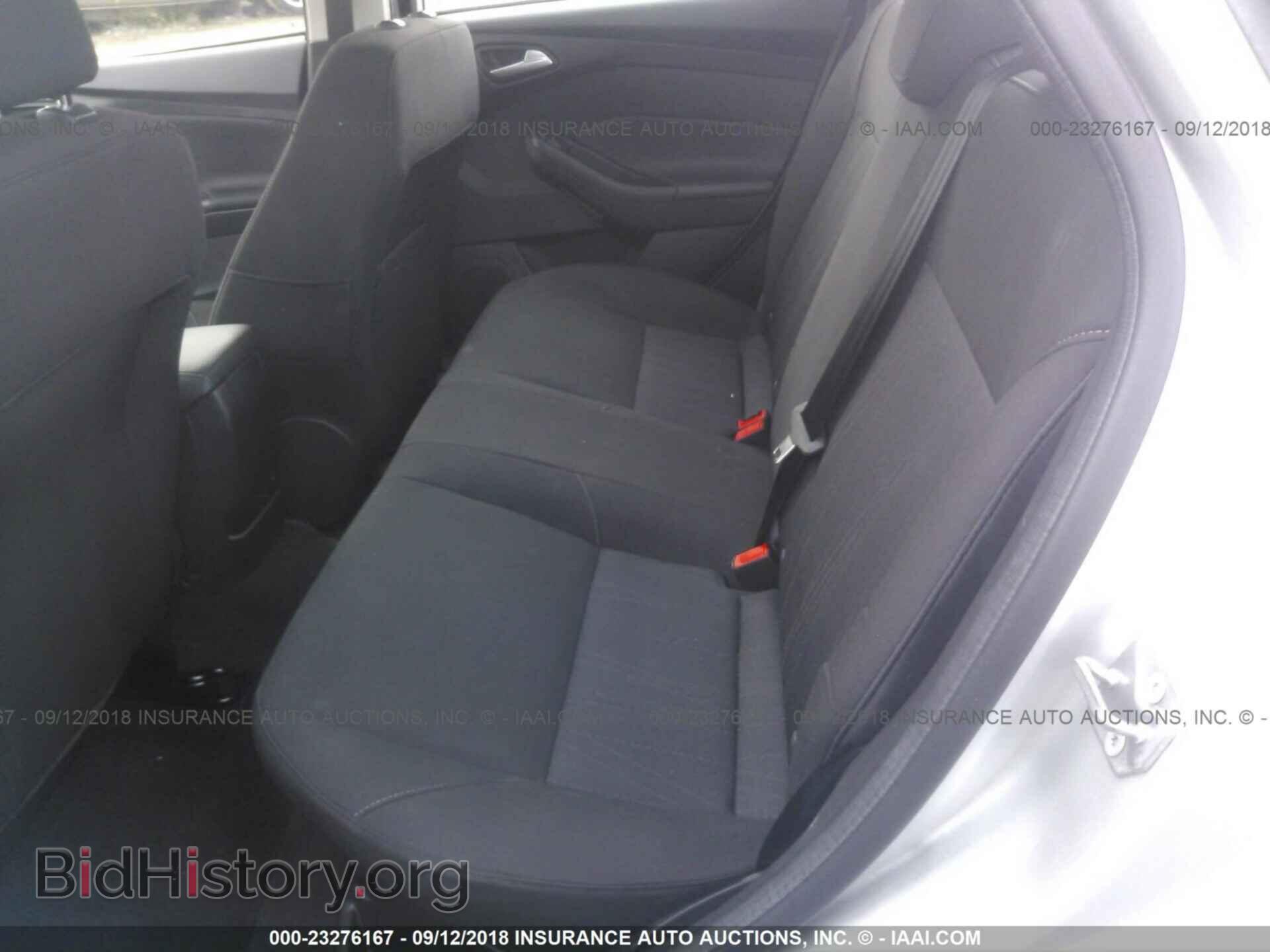 2018 Ford Focus - VIN: 1FADP3F27JL209166 - Фото 8
