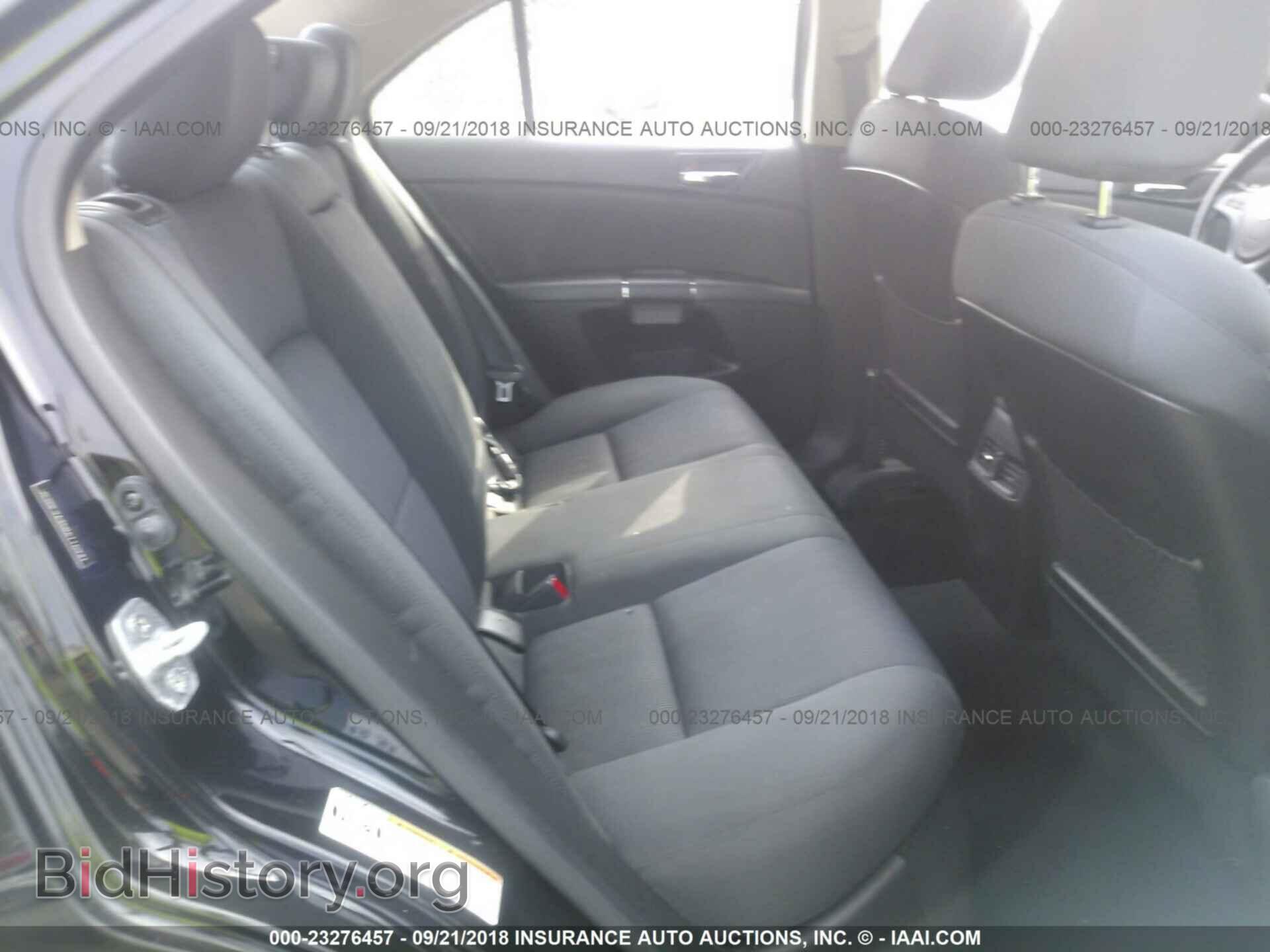 2011 Suzuki Kizashi - VIN: JS2RF9A35B6110941 - Photo 8