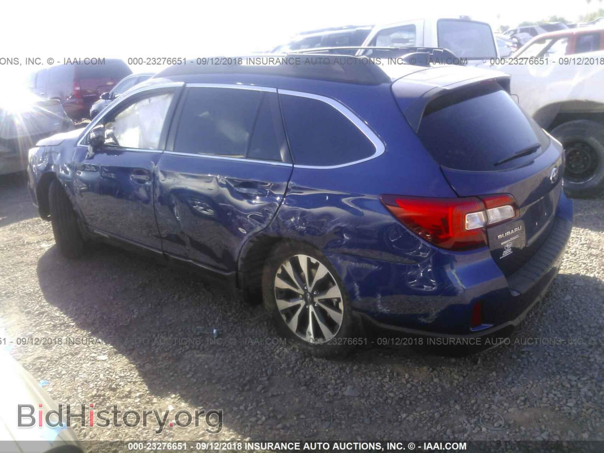 2017 Subaru Outback - VIN: 4S4BSANC7H3375823 - Photo 3