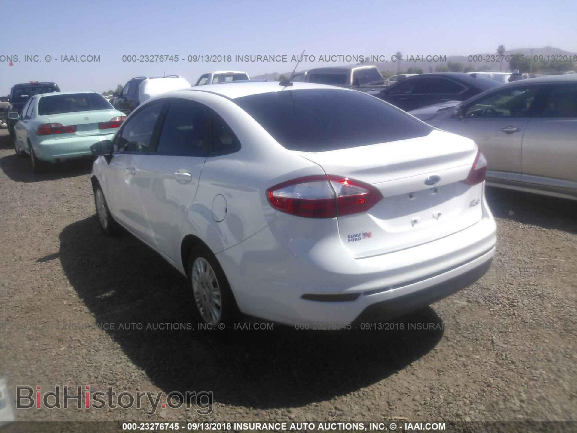 2016 Ford Fiesta - VIN: 3FADP4AJXGM165210 - Фото 3